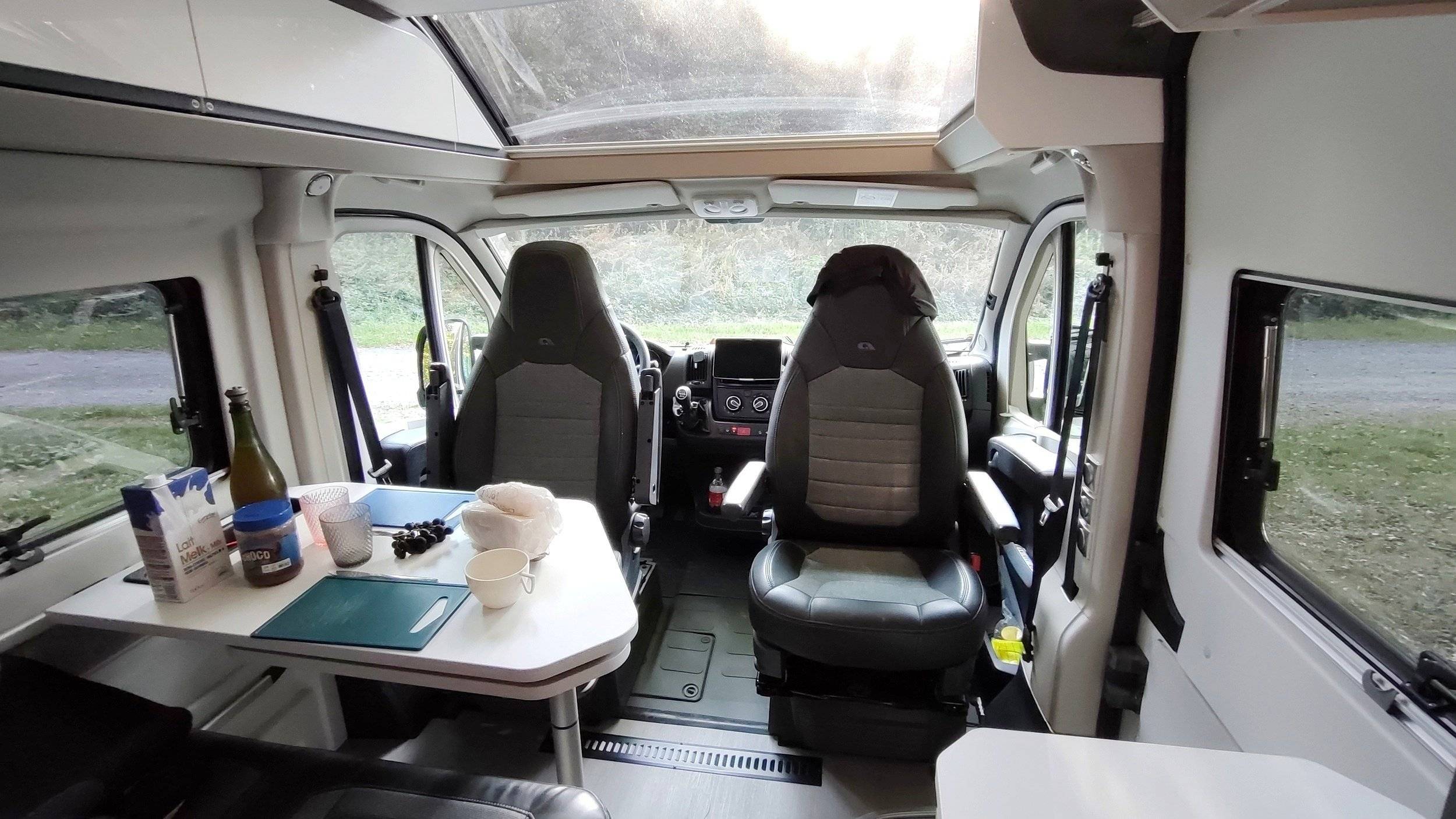 Adria Adria Twin PLUS 600 SPB Family