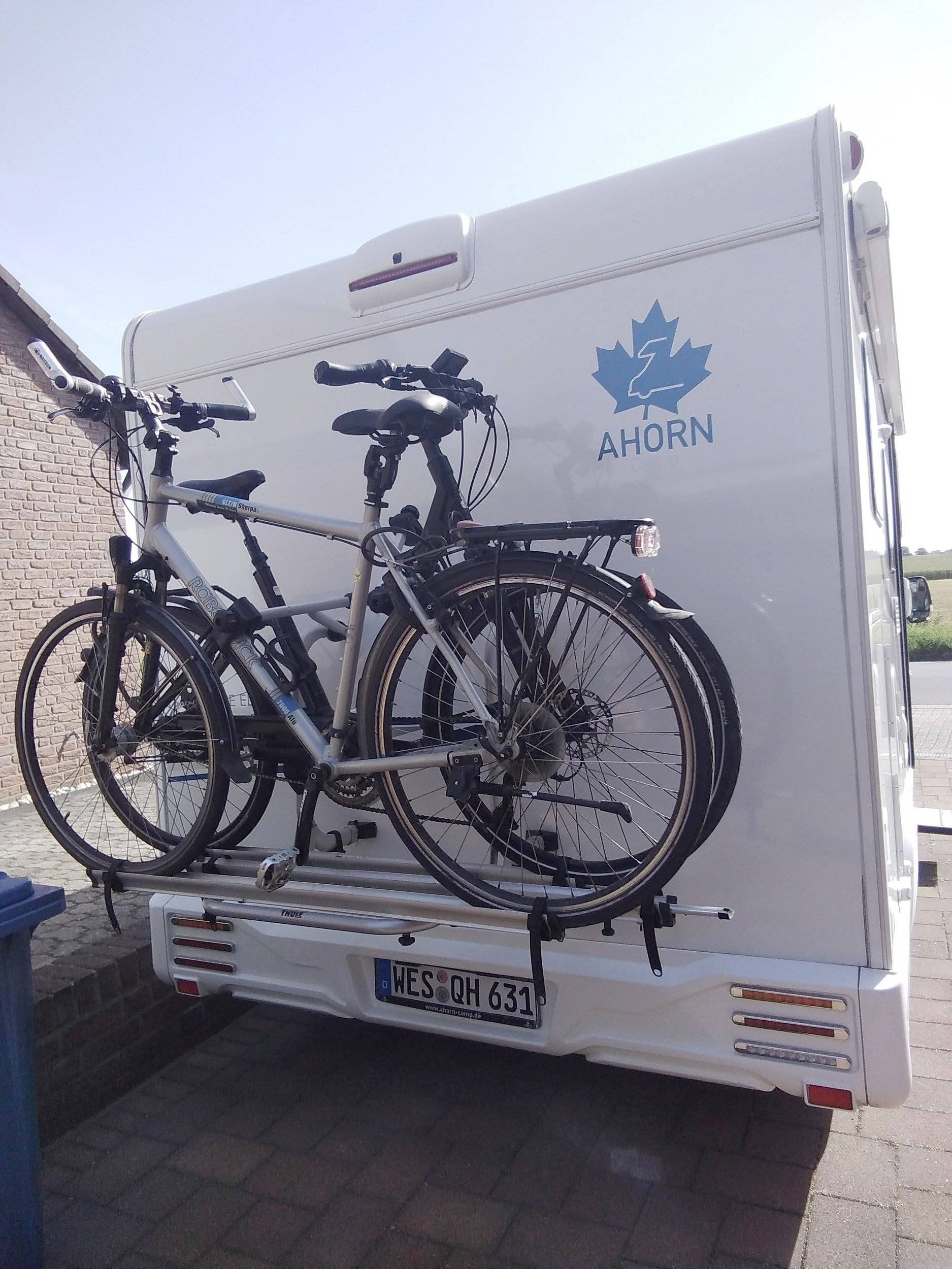 Ahorn 690 T Nee Face Edition