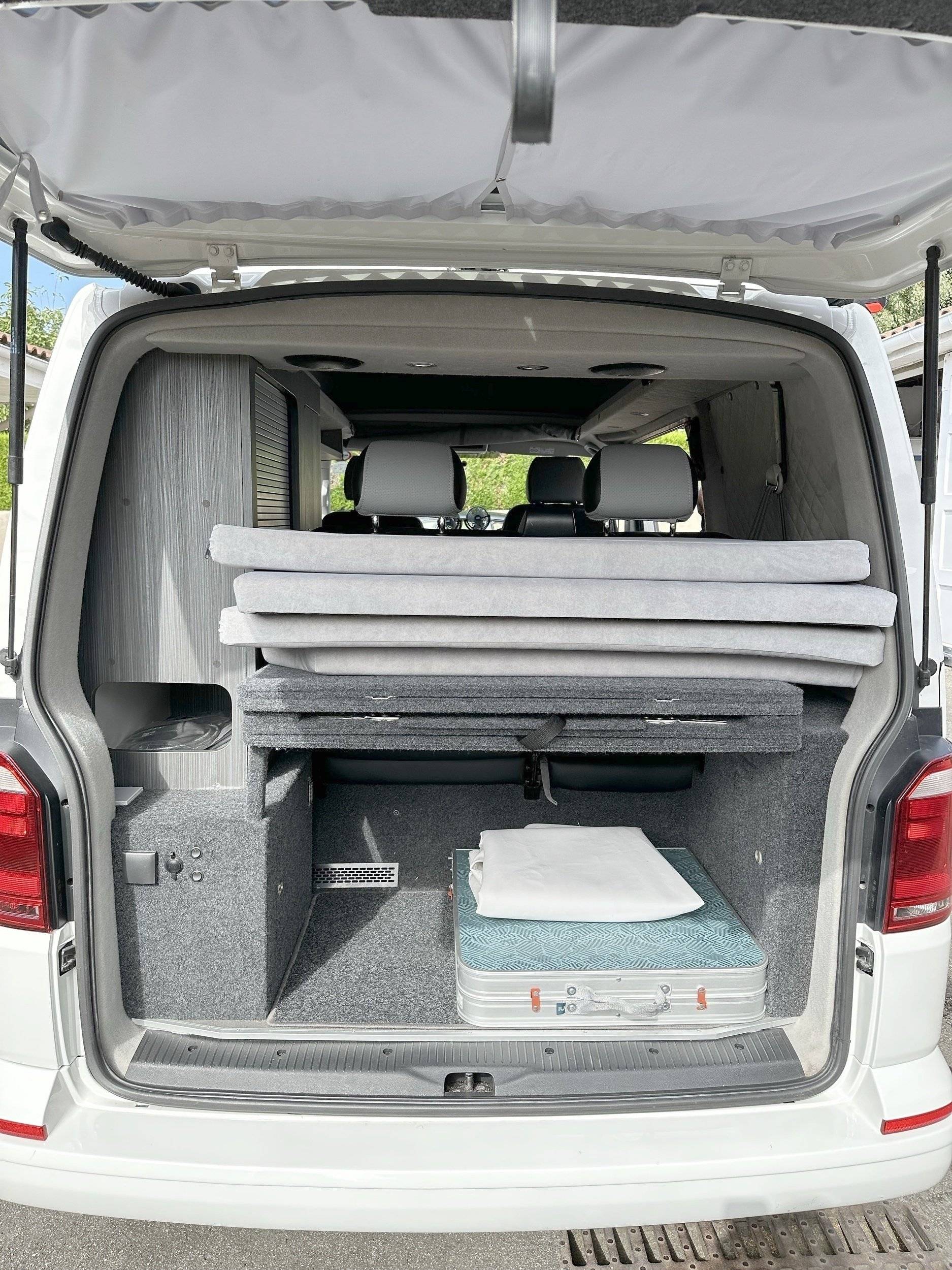 Volkswagen T6 2,0 l TDI 102CH