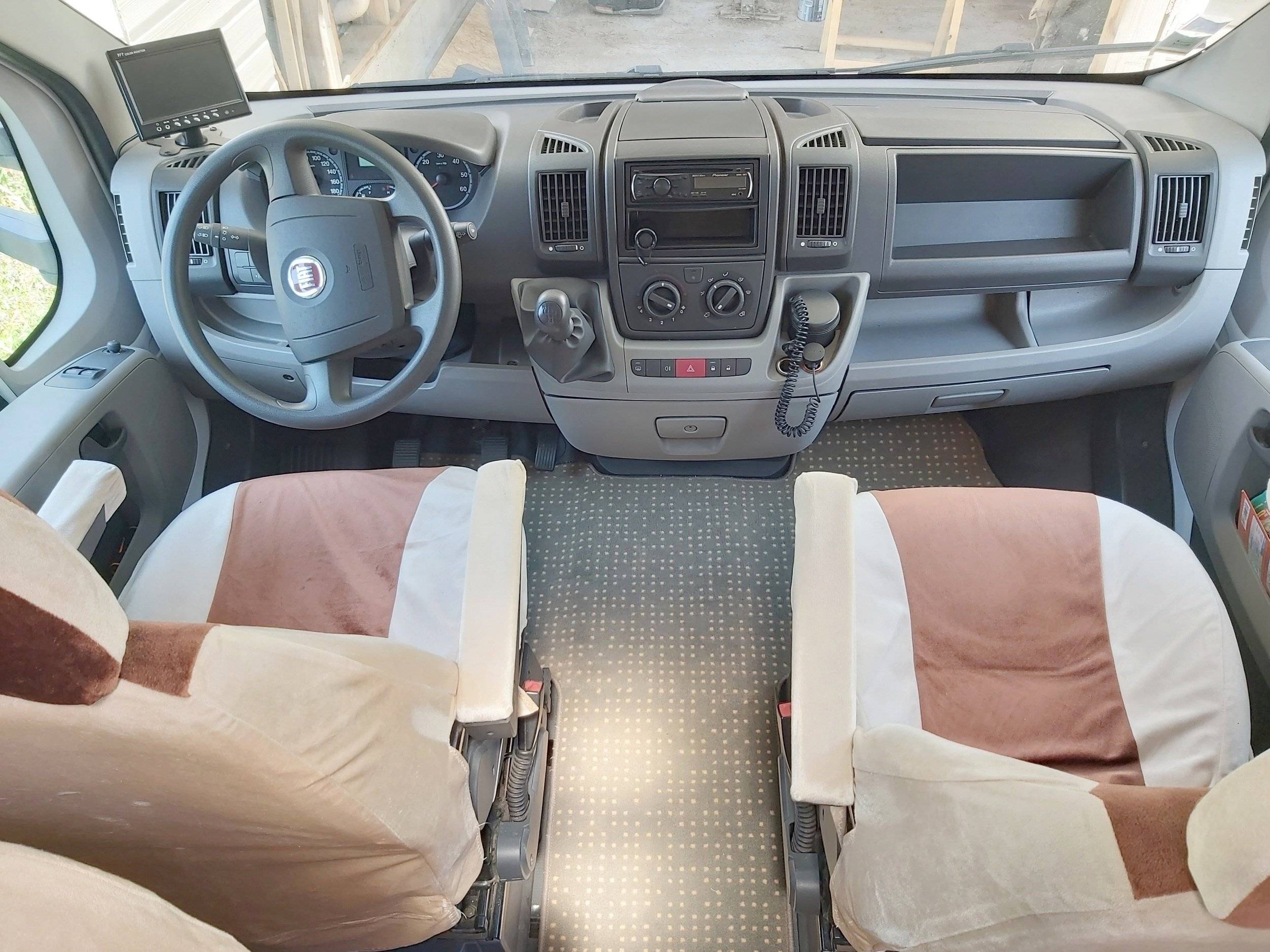 Dinette Fiat Fiat ducato - Yescapa