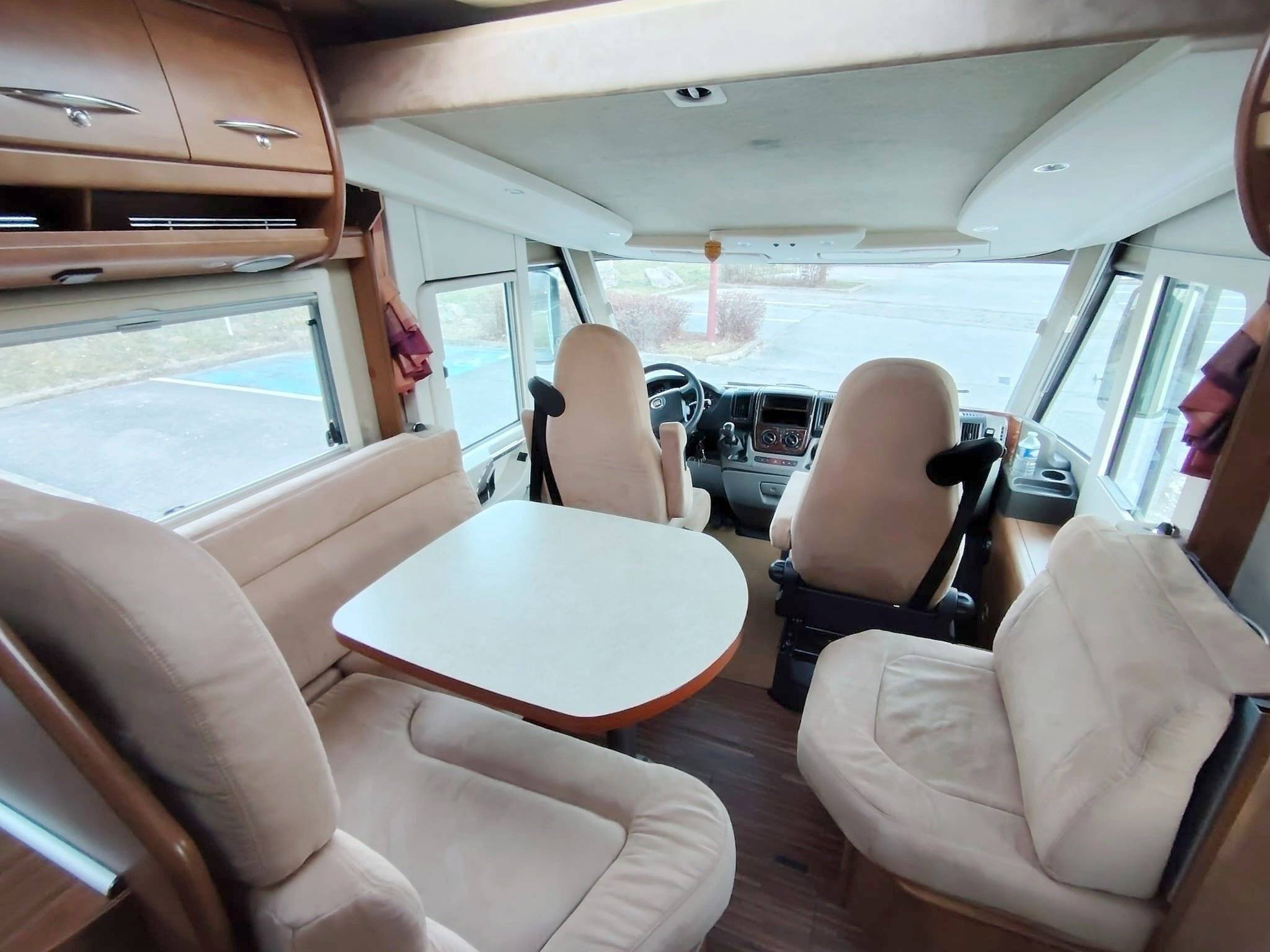 Menjador Fiat Fiat Ducato Multijet 2.3 130CV - Yescapa