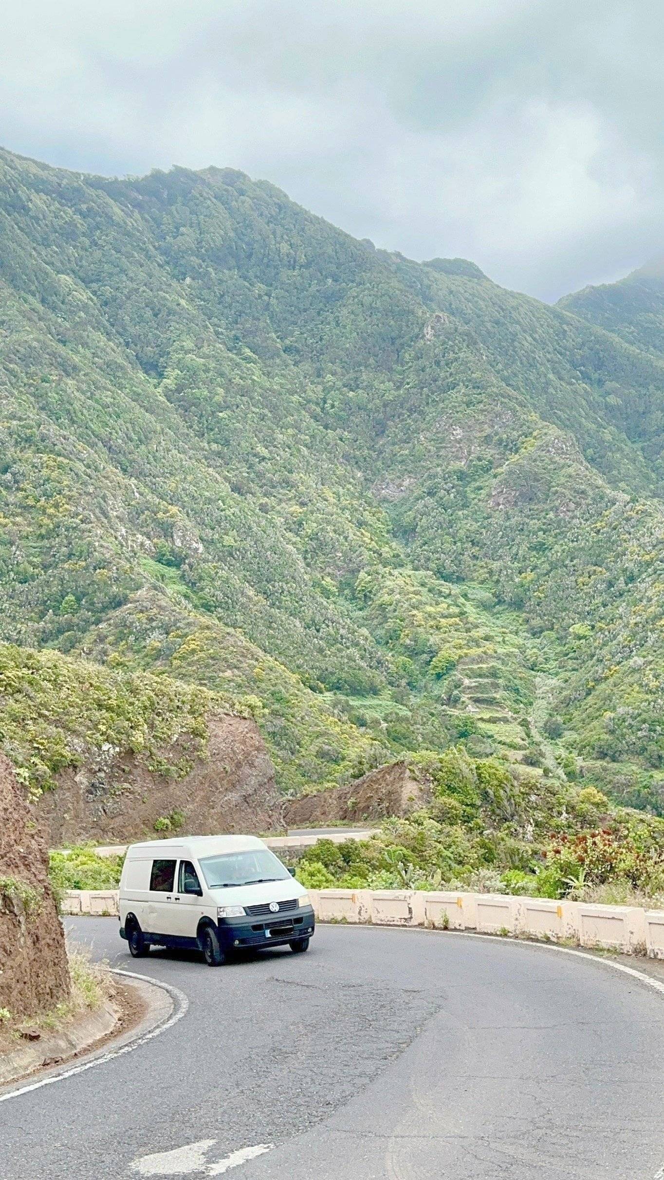 Volkswagen Transporter T5 2.5 TDI