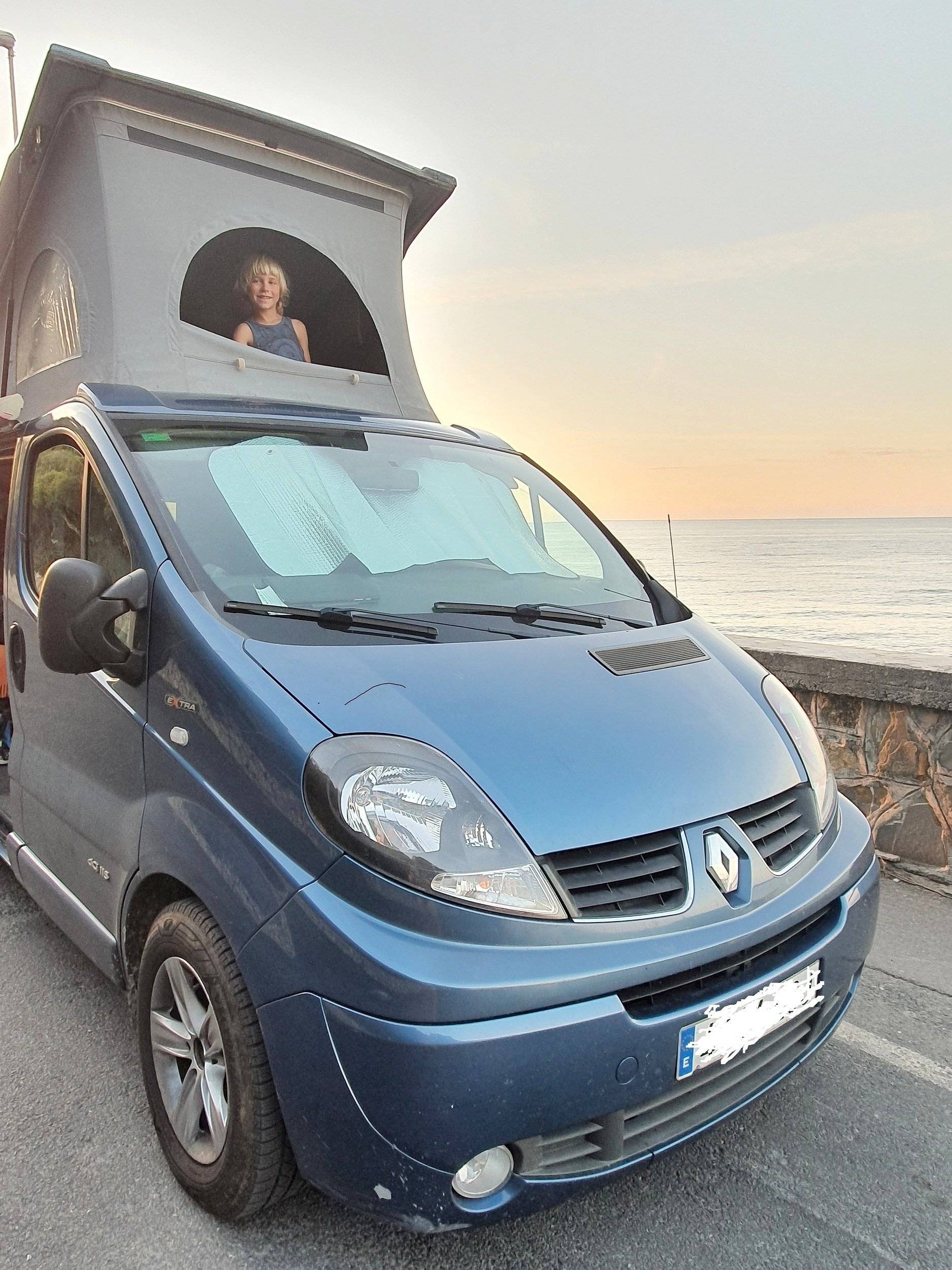 Dormidas Renault TRAFFIC 2,0l 115 CH - Yescapa