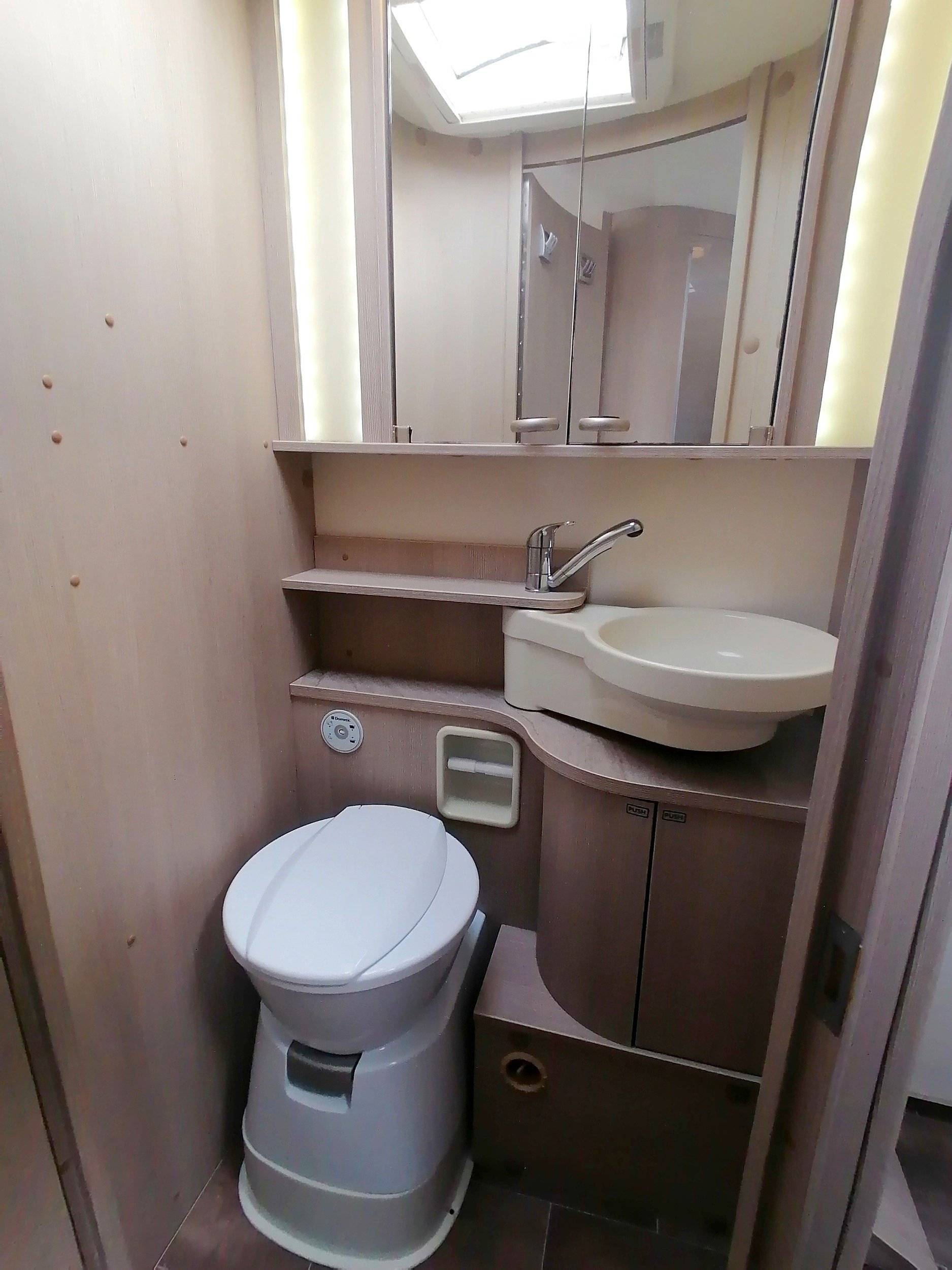 Bürstner Ixeo time IT 734