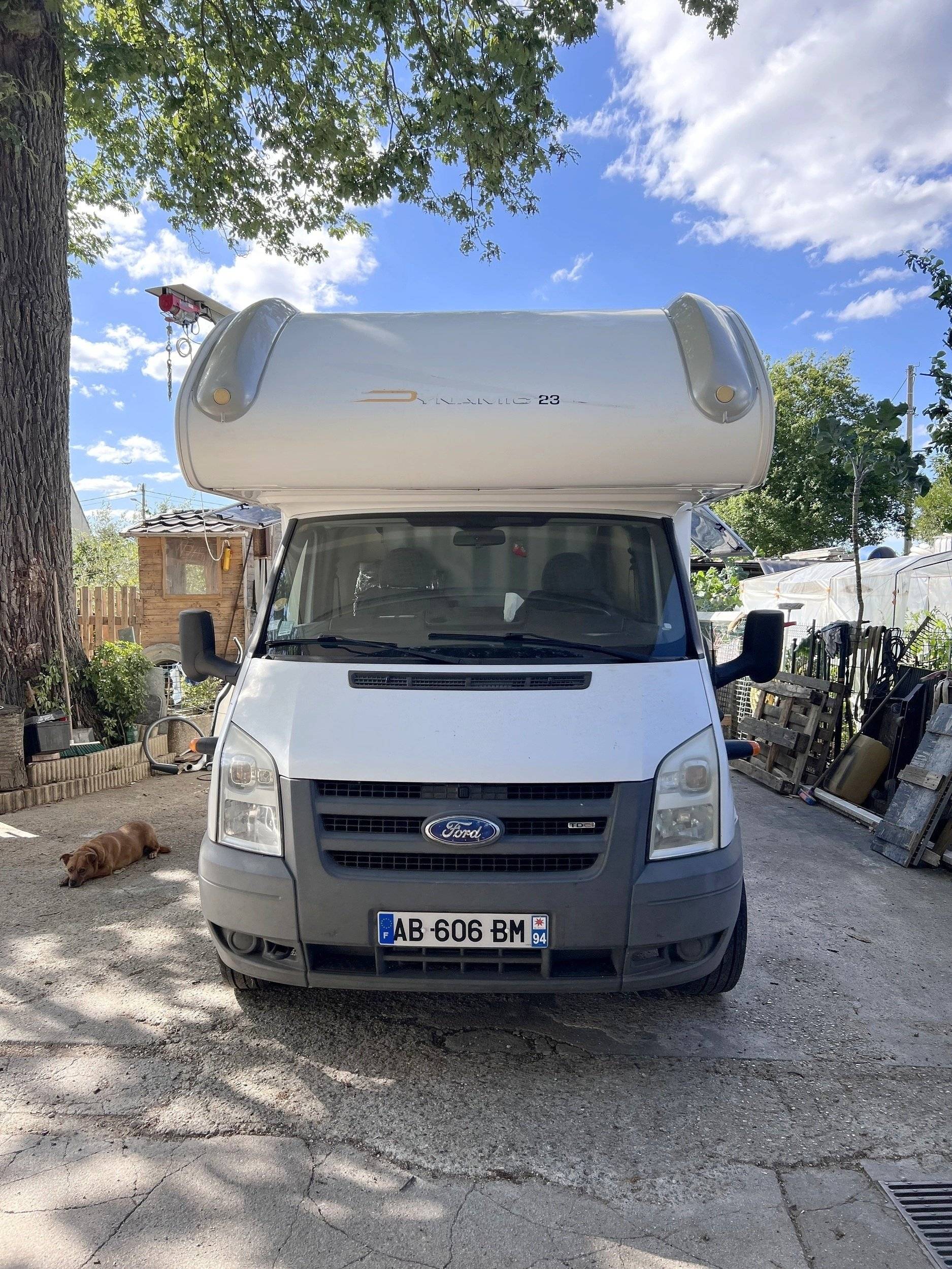 Cabina de condução Ford - Yescapa
