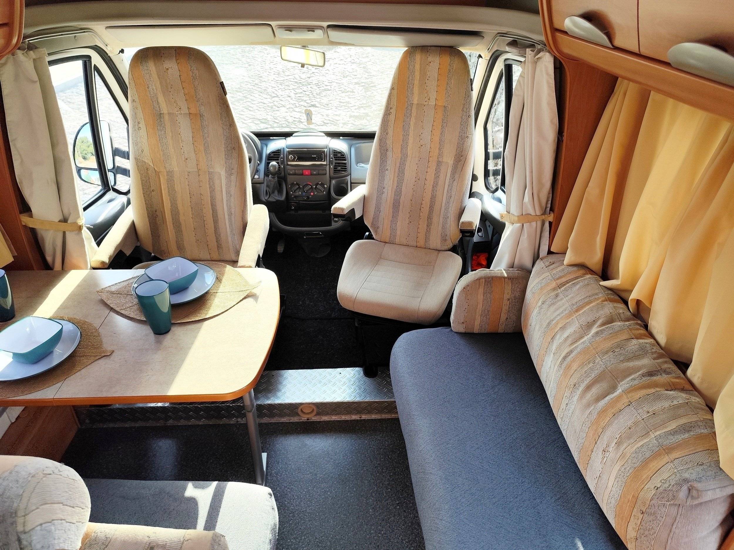 Comedor Citroën - Yescapa