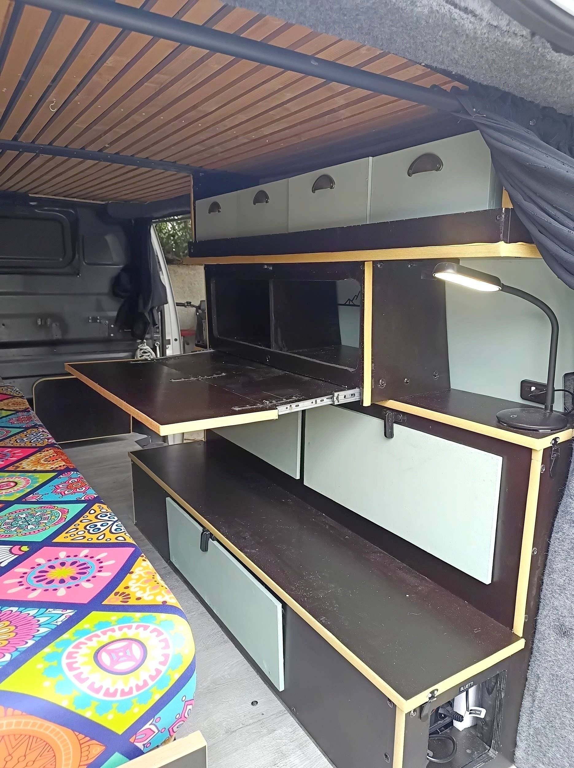 Comedor Citroën Jumpy 2,2 l 120 ch - Yescapa