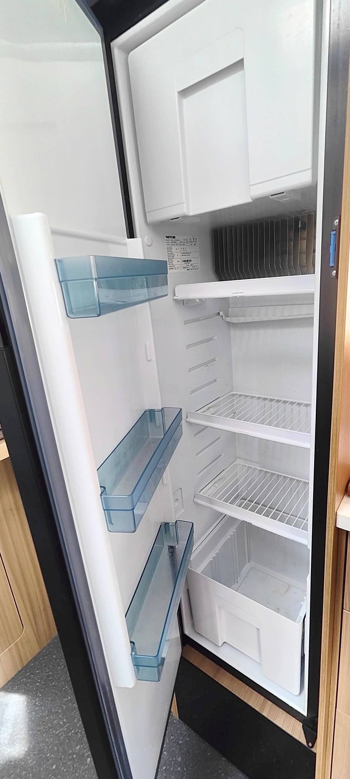 Adria Sun Living A 60 SP