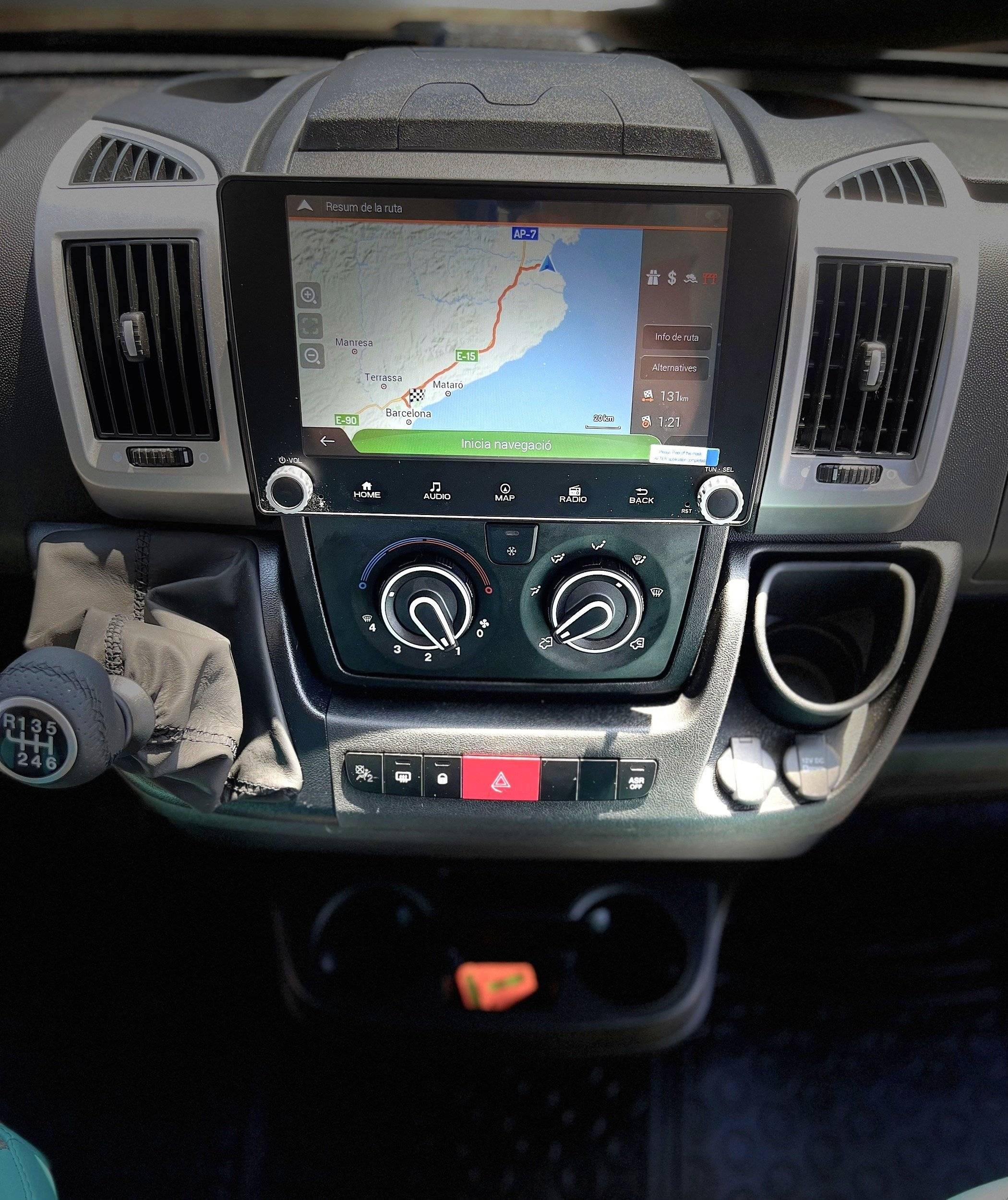 ACTIVANS SURF CAMPER 