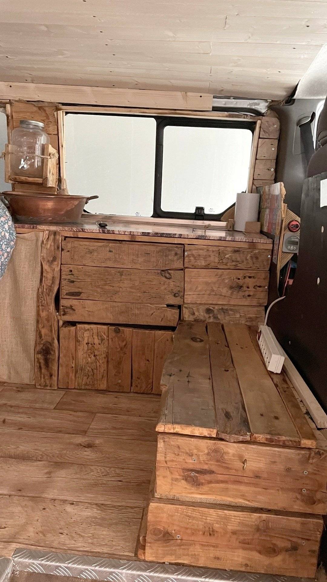 Coin repas Renault Trafic - Yescapa