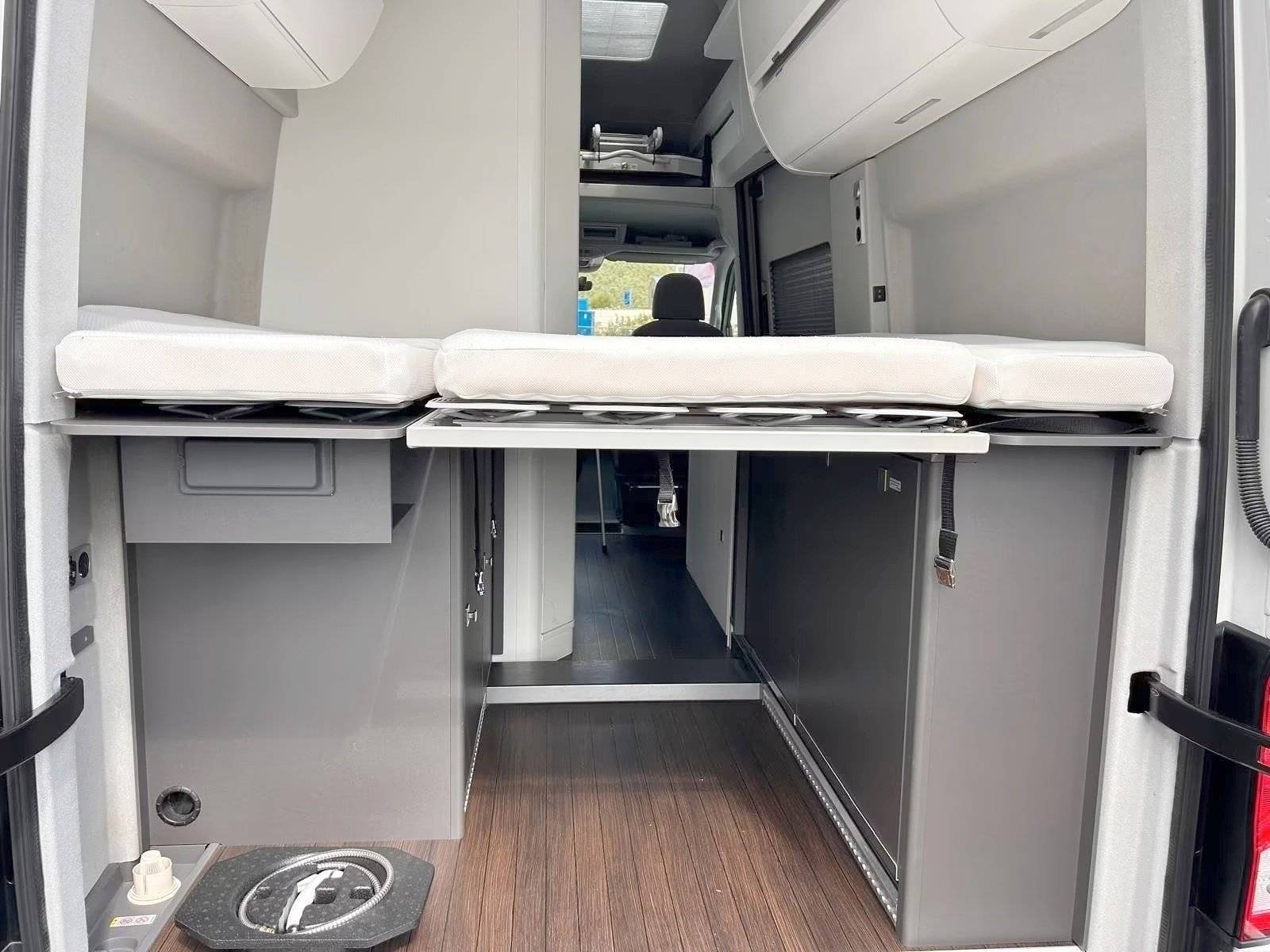 Couchages Volkswagen Volkswagen Grand California - Yescapa