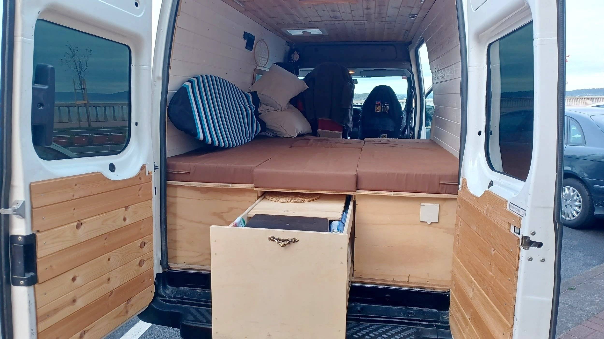Couchages Ford - Yescapa