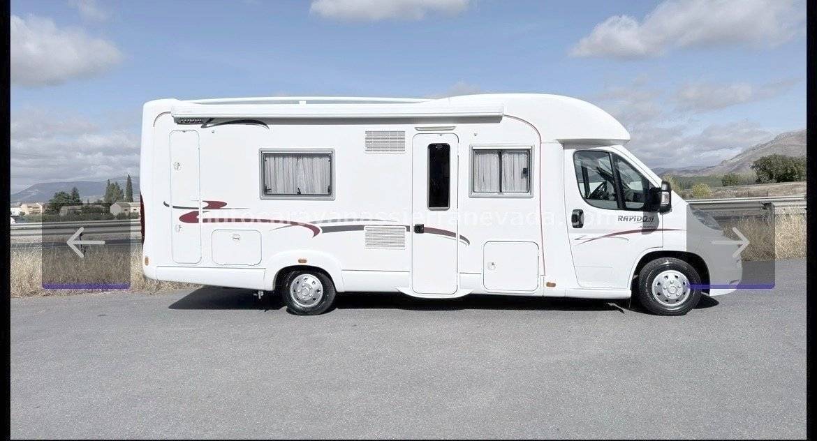 Front view from 3/4 Fiat - Yescapa