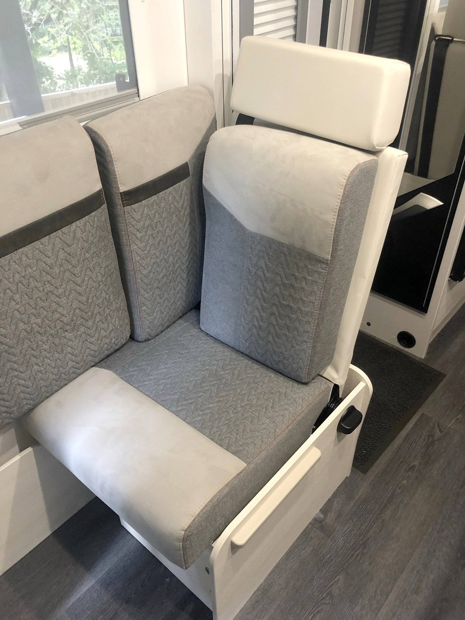 Challenger Transit 2,0 l 170 ch