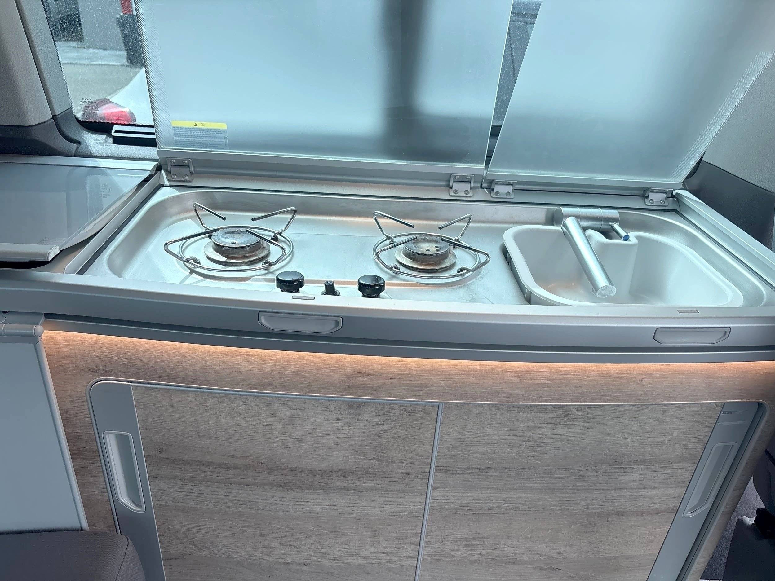 Área de jantar Volkswagen T6 California - Yescapa