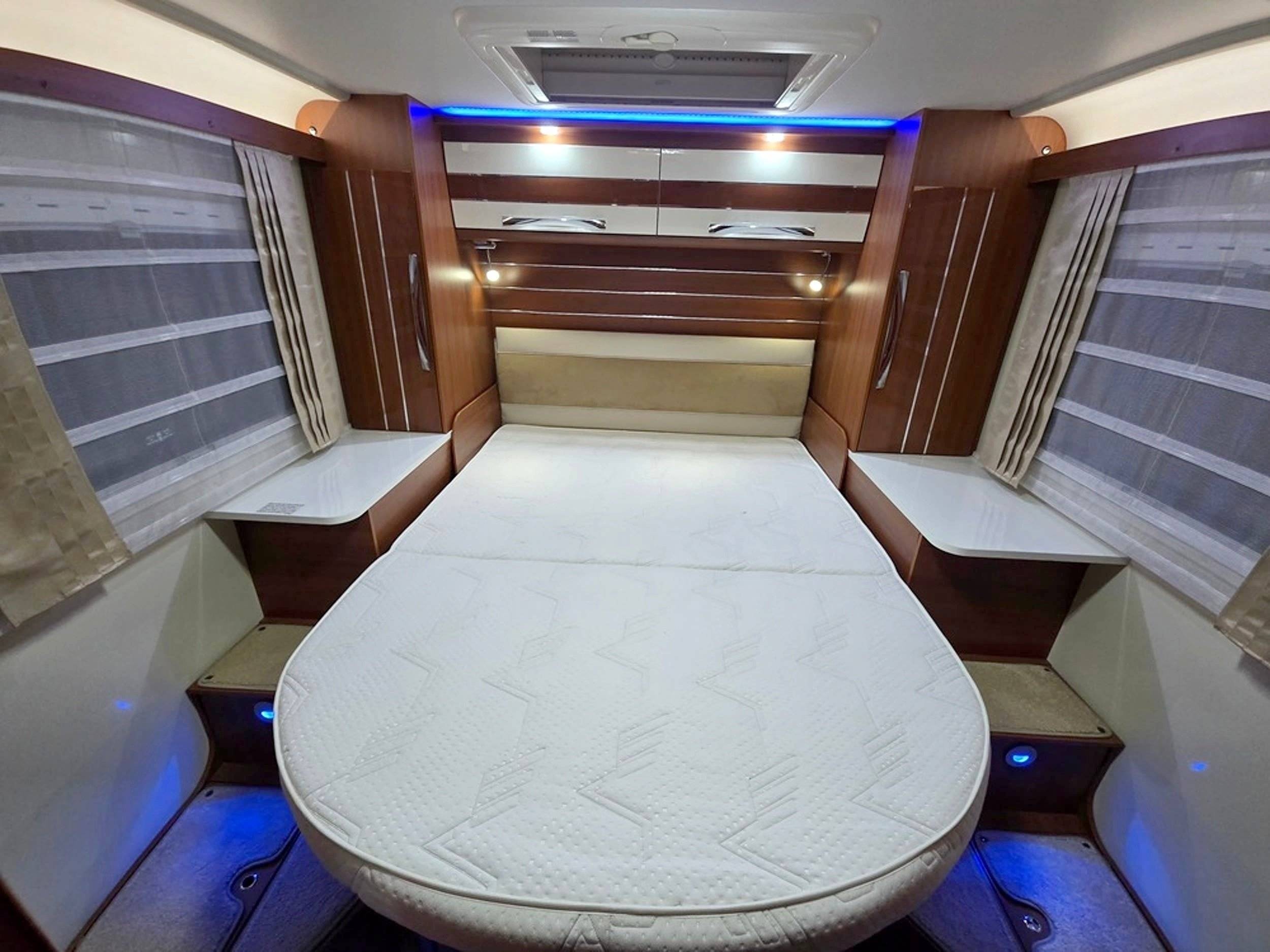 Dormidas Fiat K-Yacht 79 Tekno Design - Yescapa