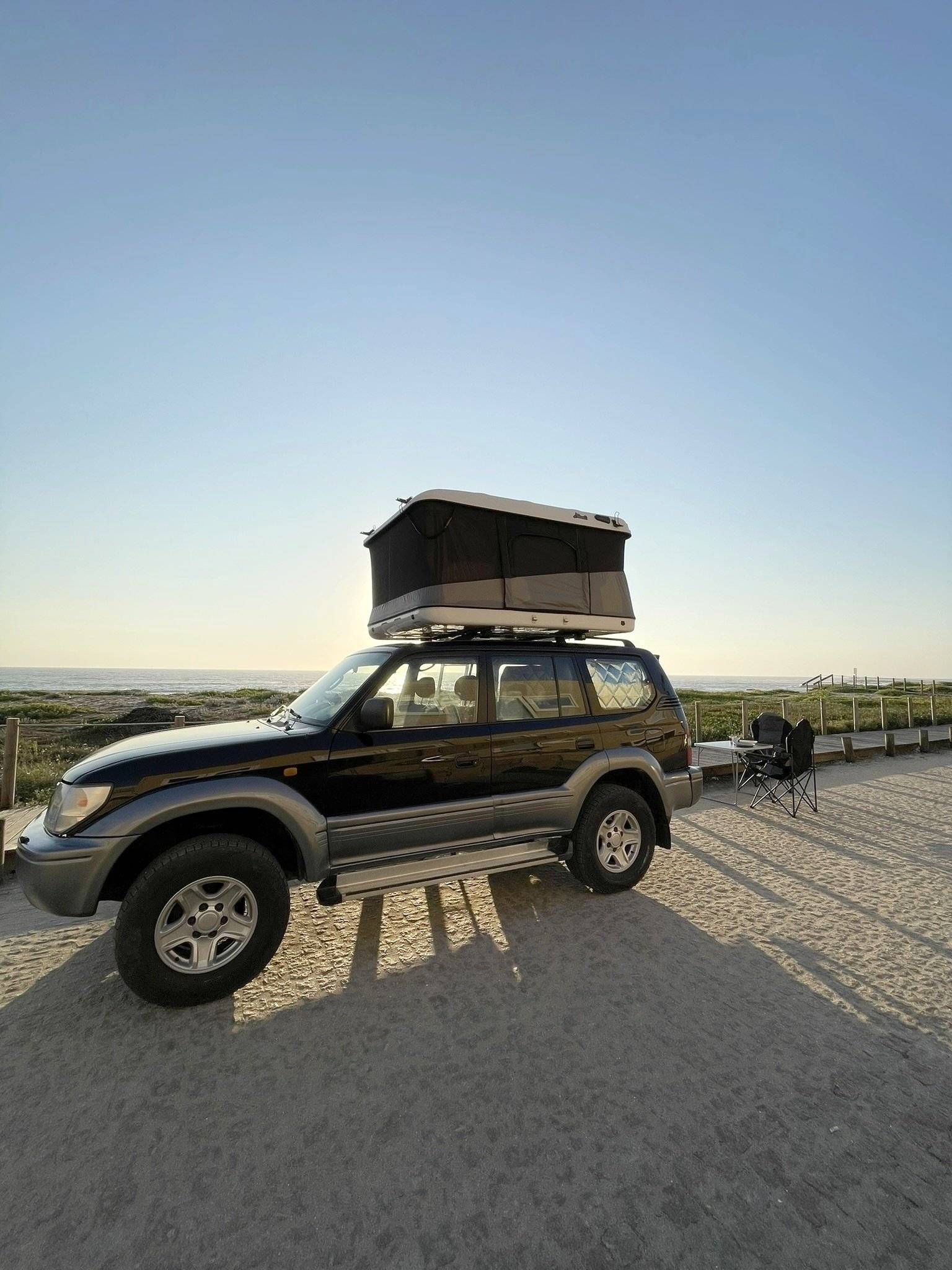 Front view from 3/4 Toyota Land Cruiser - Yescapa