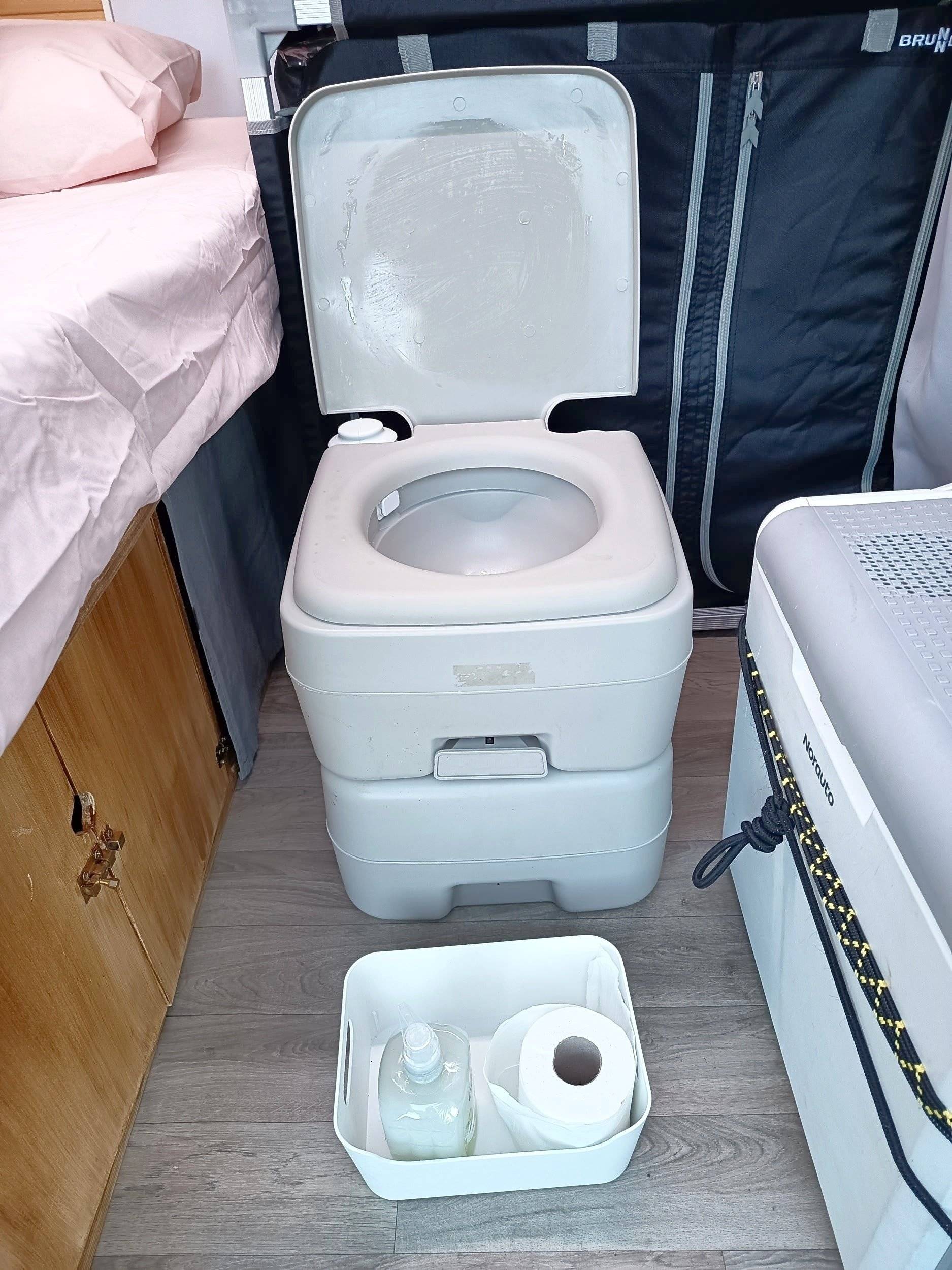 Alpes Camping-Car Vivaro 1,9 CDTI 100ch