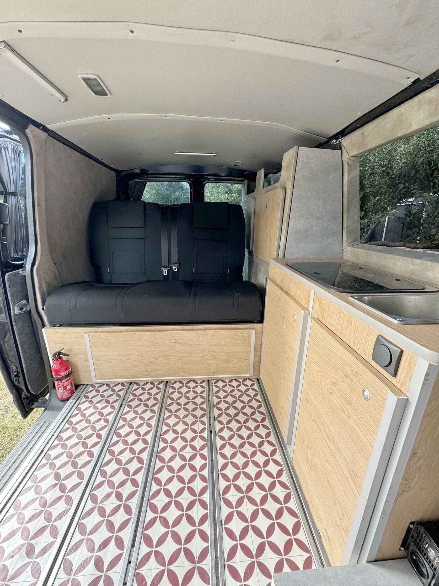 Volkswagen T5 2 l 140 ch