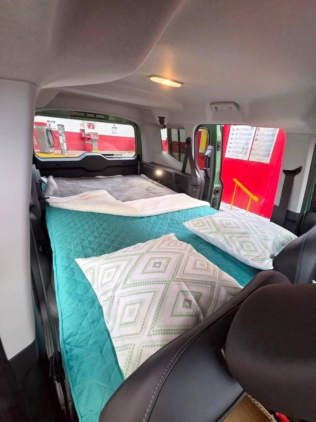 llits Ford Tourneo - Yescapa