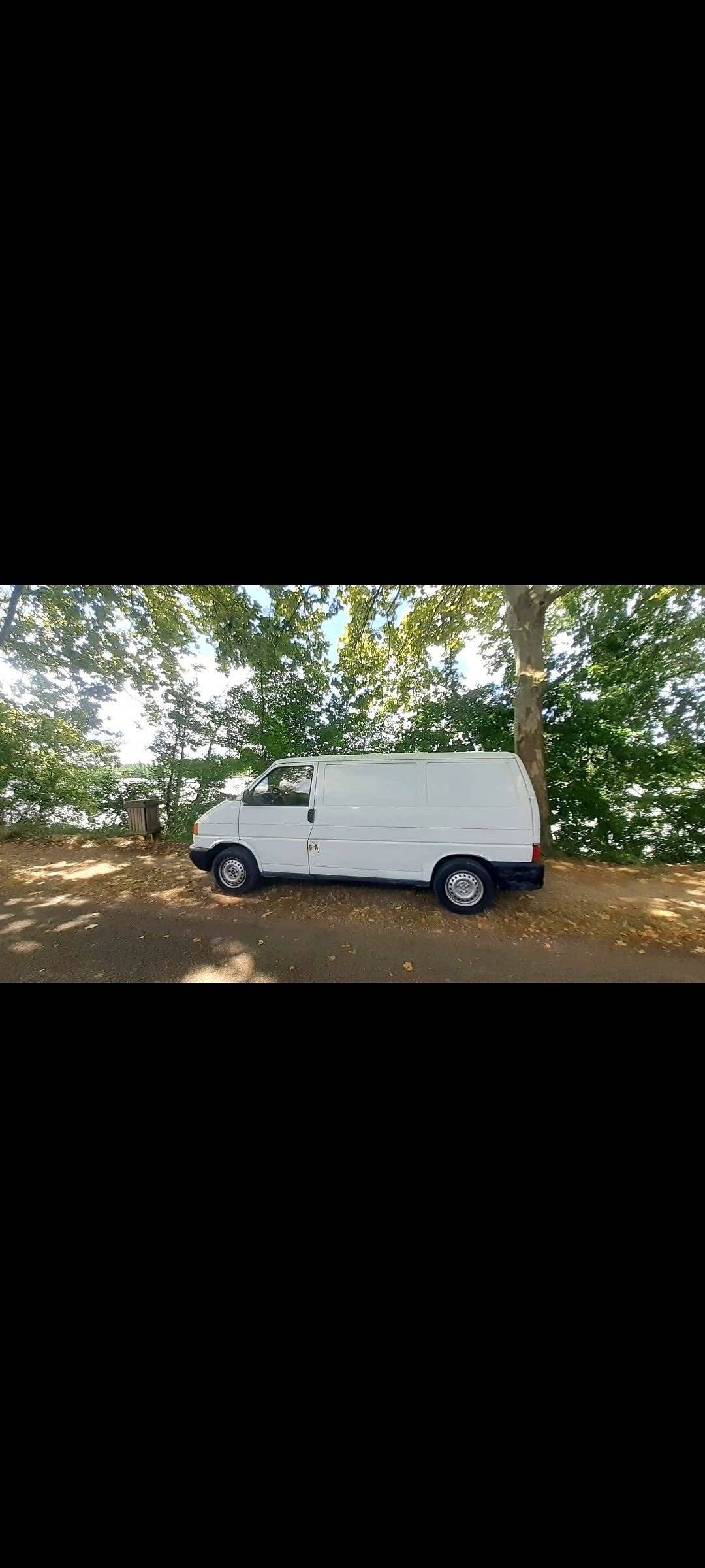 Custo Van Transporter