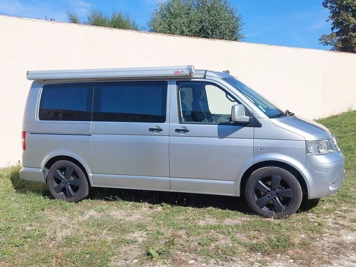 schräge Vorderansicht Volkswagen - Yescapa