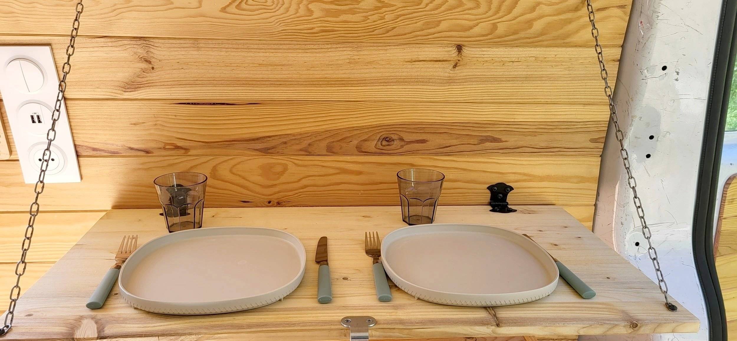 Coin repas Volkswagen Volkswagen T5 transporter - Yescapa