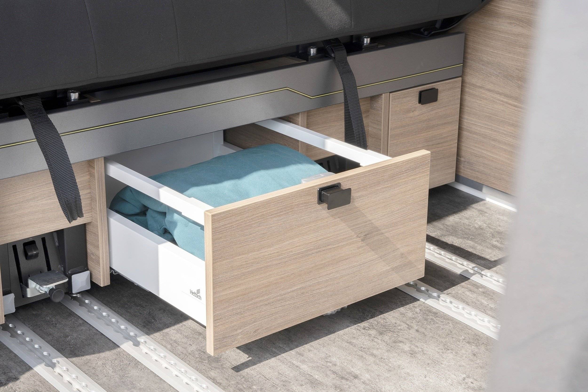 Bavaria Trafic L2H1 2 l 140 ch