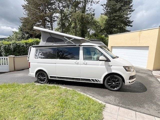 Vista del vehículo ángulo delantero Volkswagen T6 2 l TDI 150 ch - Yescapa