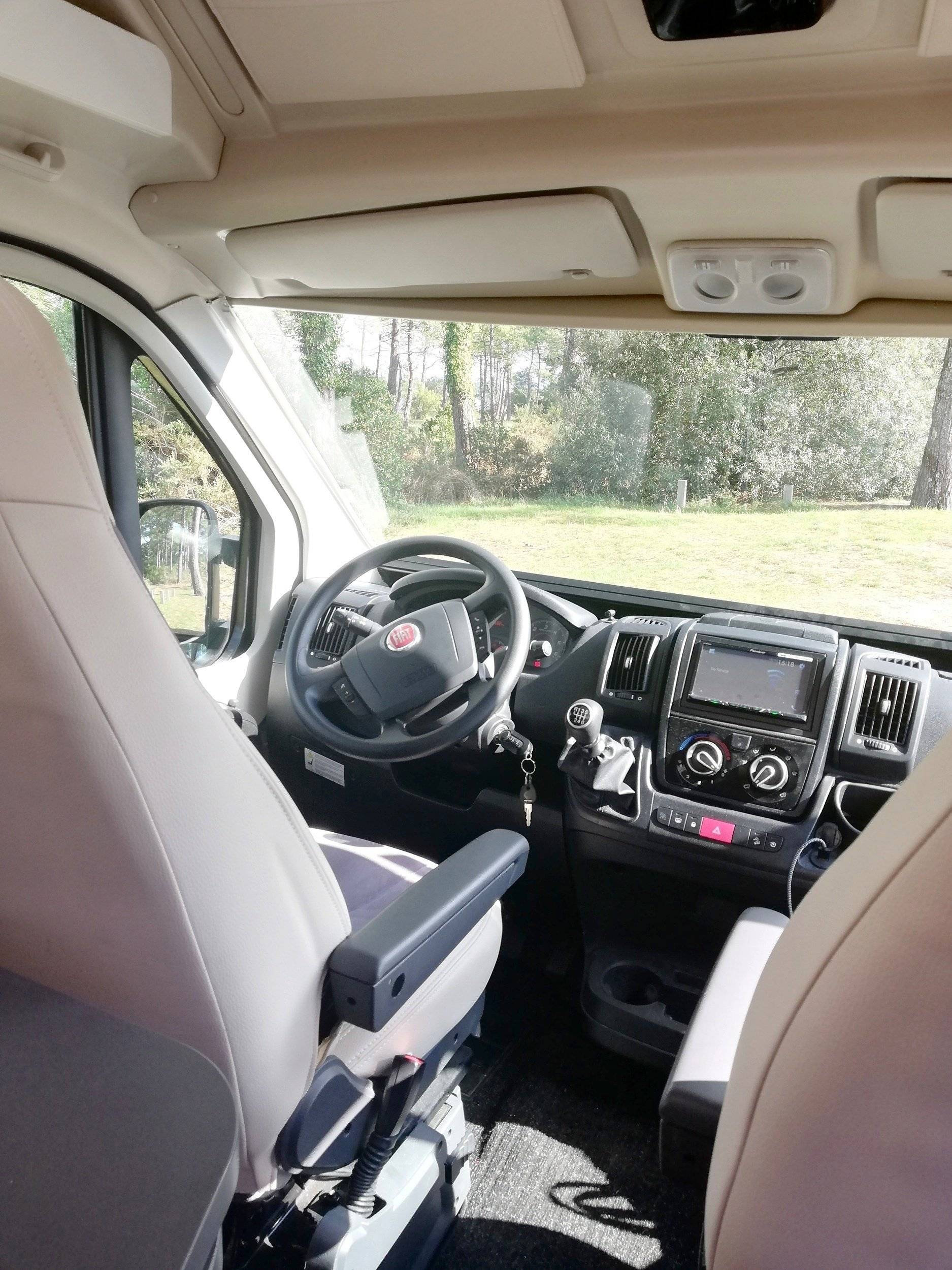 Chausson V594 Max VIP RoadLine