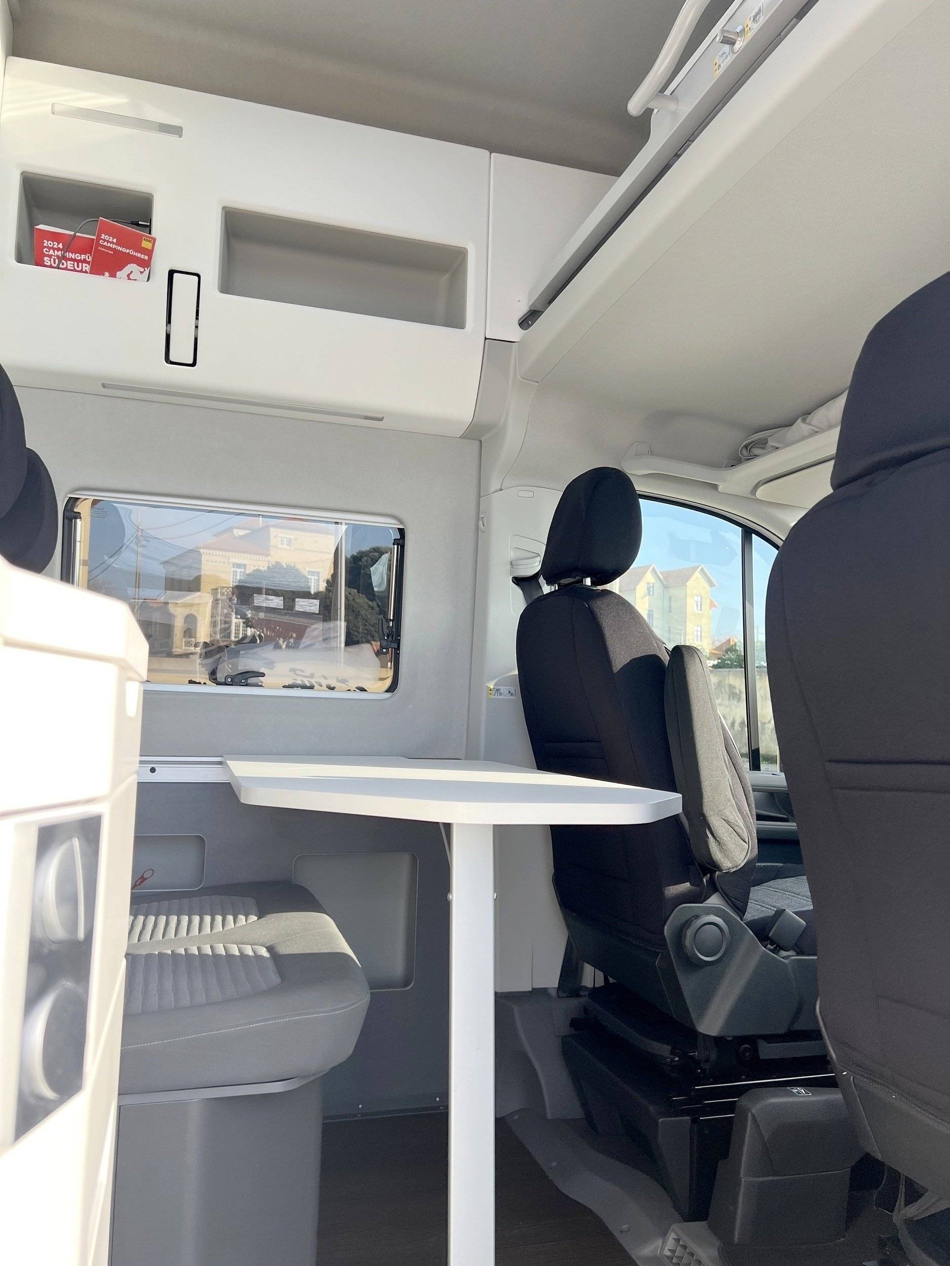 Volkswagen Grand California 600