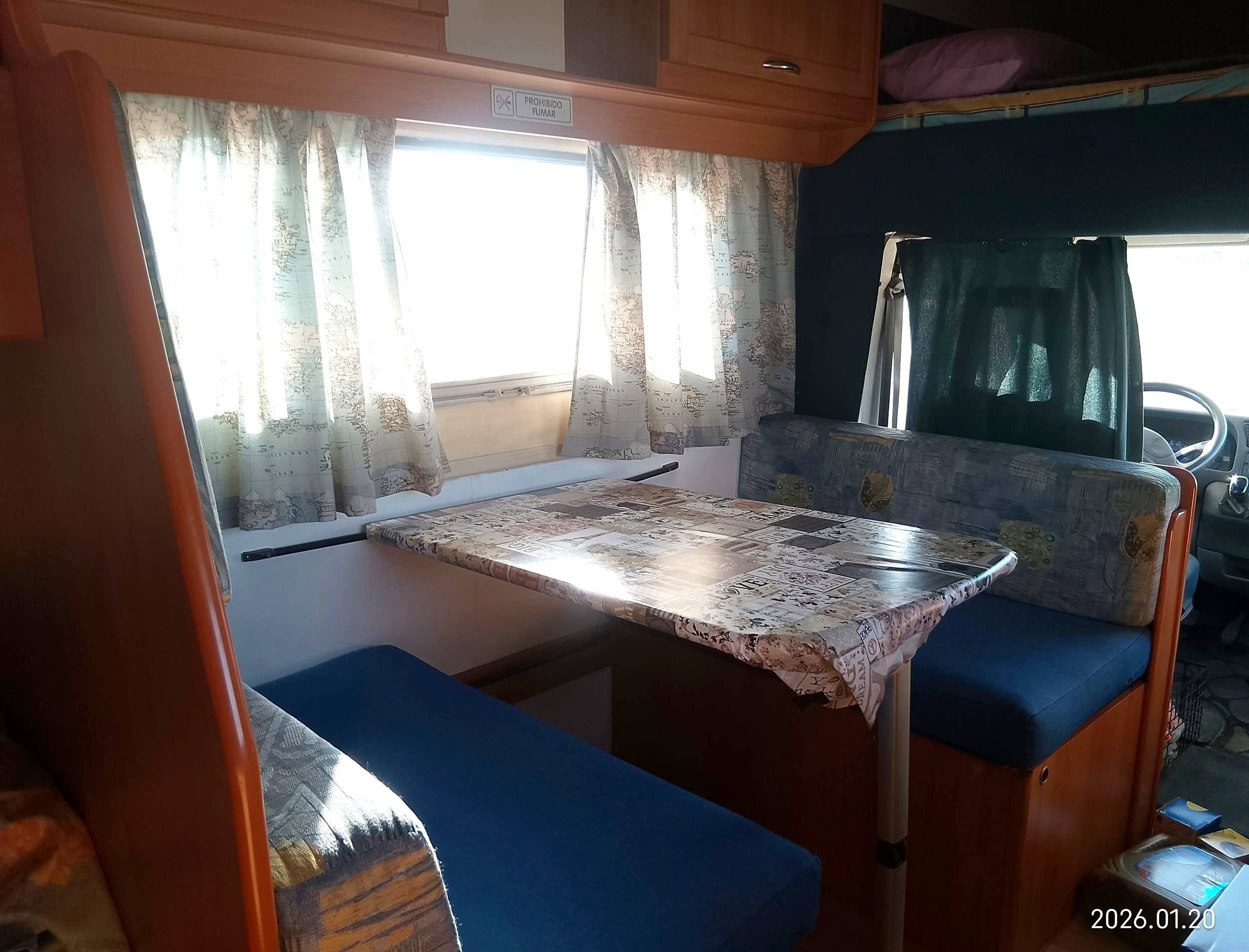 Eethoek Fiat Ducato 2,0 l 100 ch - Yescapa