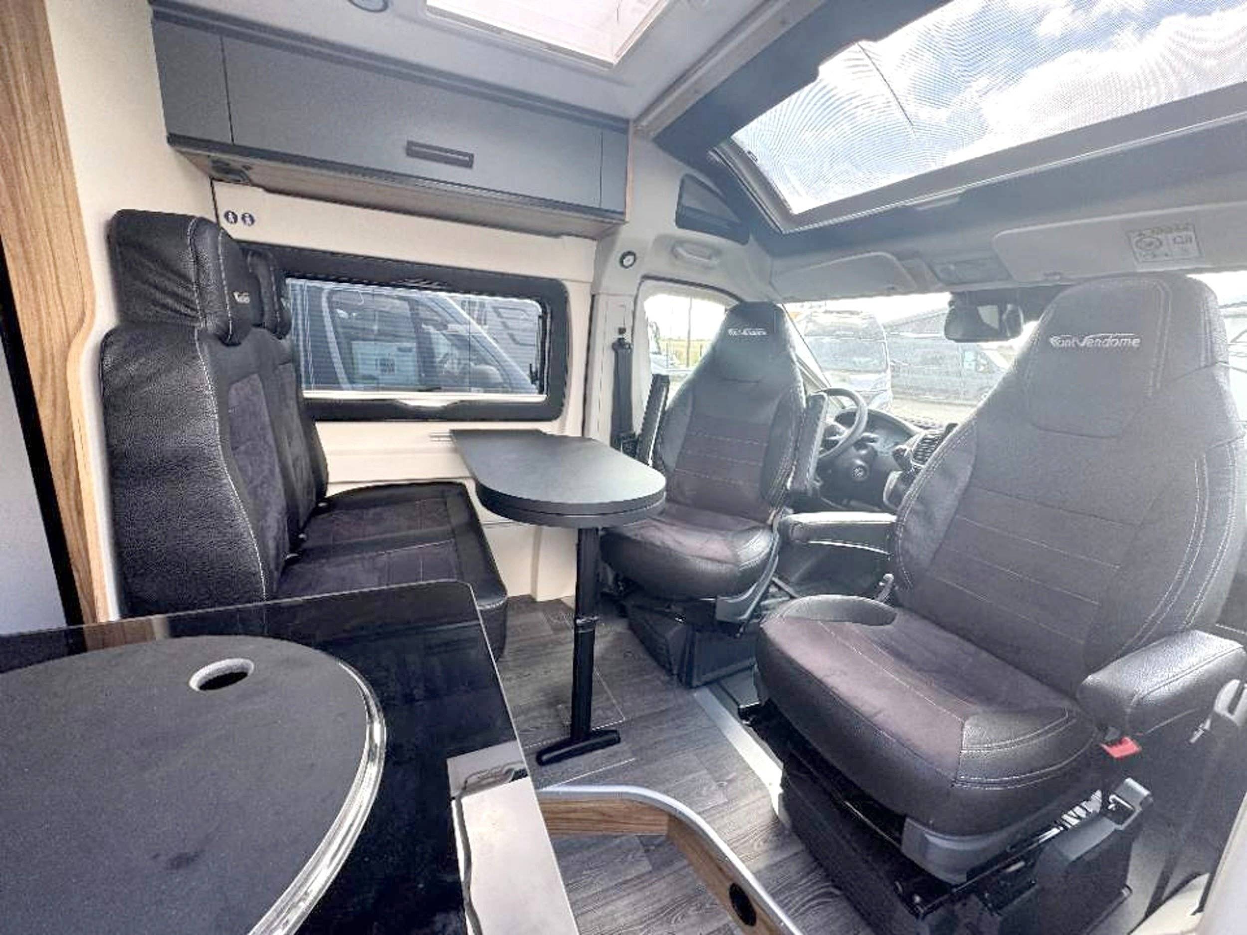 Menjador Fiat Ducato 2,3 l 140 CV - Yescapa