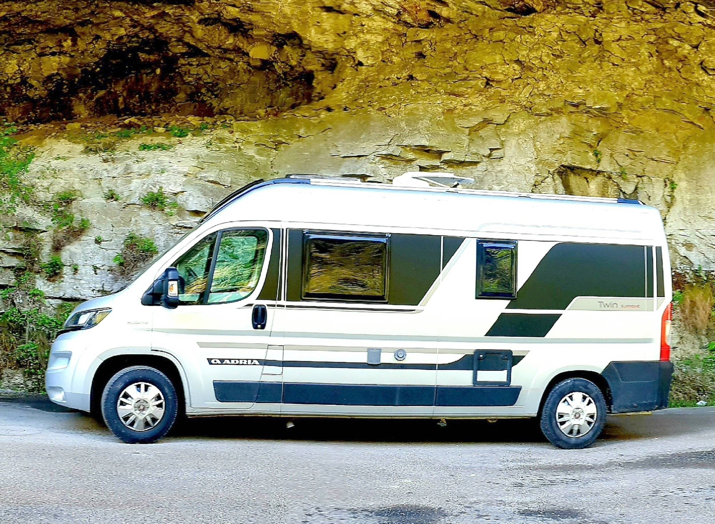 Adria ADRIA TWIN 600 SPB SUPREM