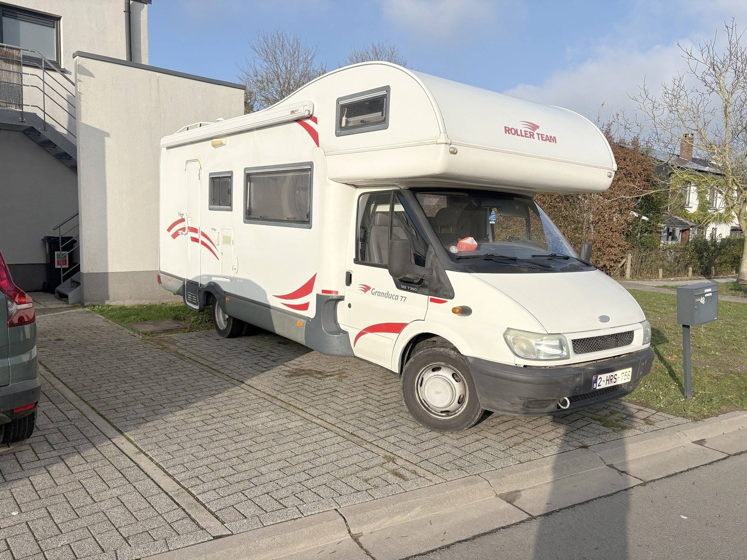 Front view from 3/4 Ford ford transit - Yescapa