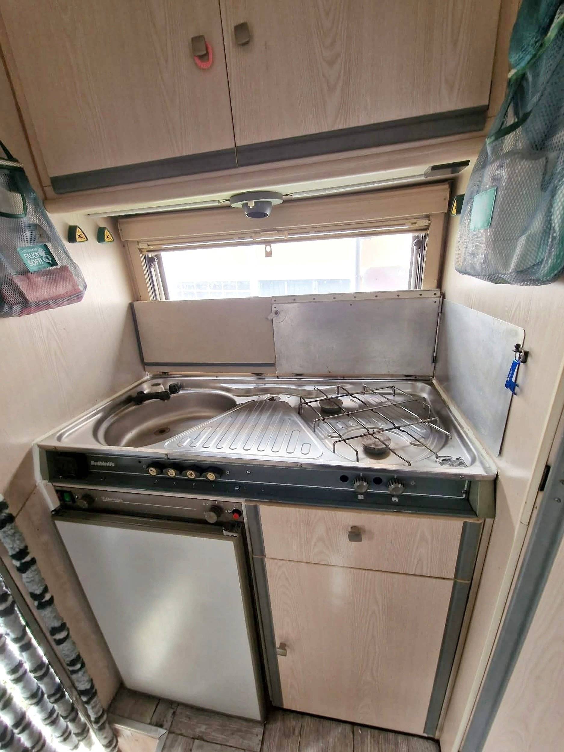 Coin cuisine Fiat Ducato 14, 2.5 TDi - 230 BEMAB - Yescapa