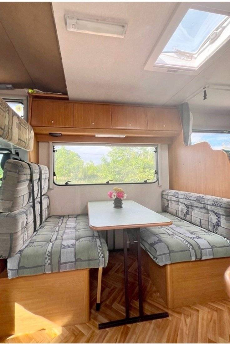 Dining Area Peugeot Peugeot Boxer - Yescapa