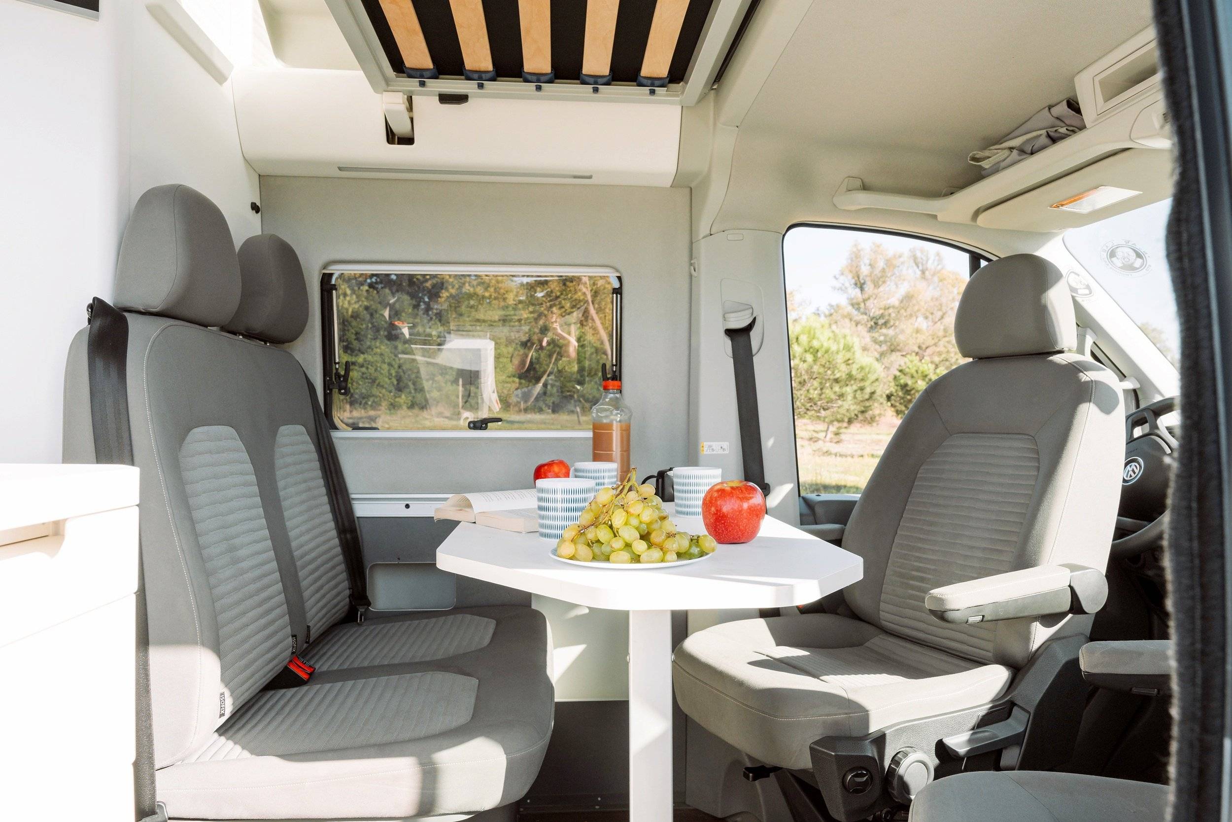Other Eu California Grand 4 Auto Base Eu California Grand 4 Auto Base - Yescapa