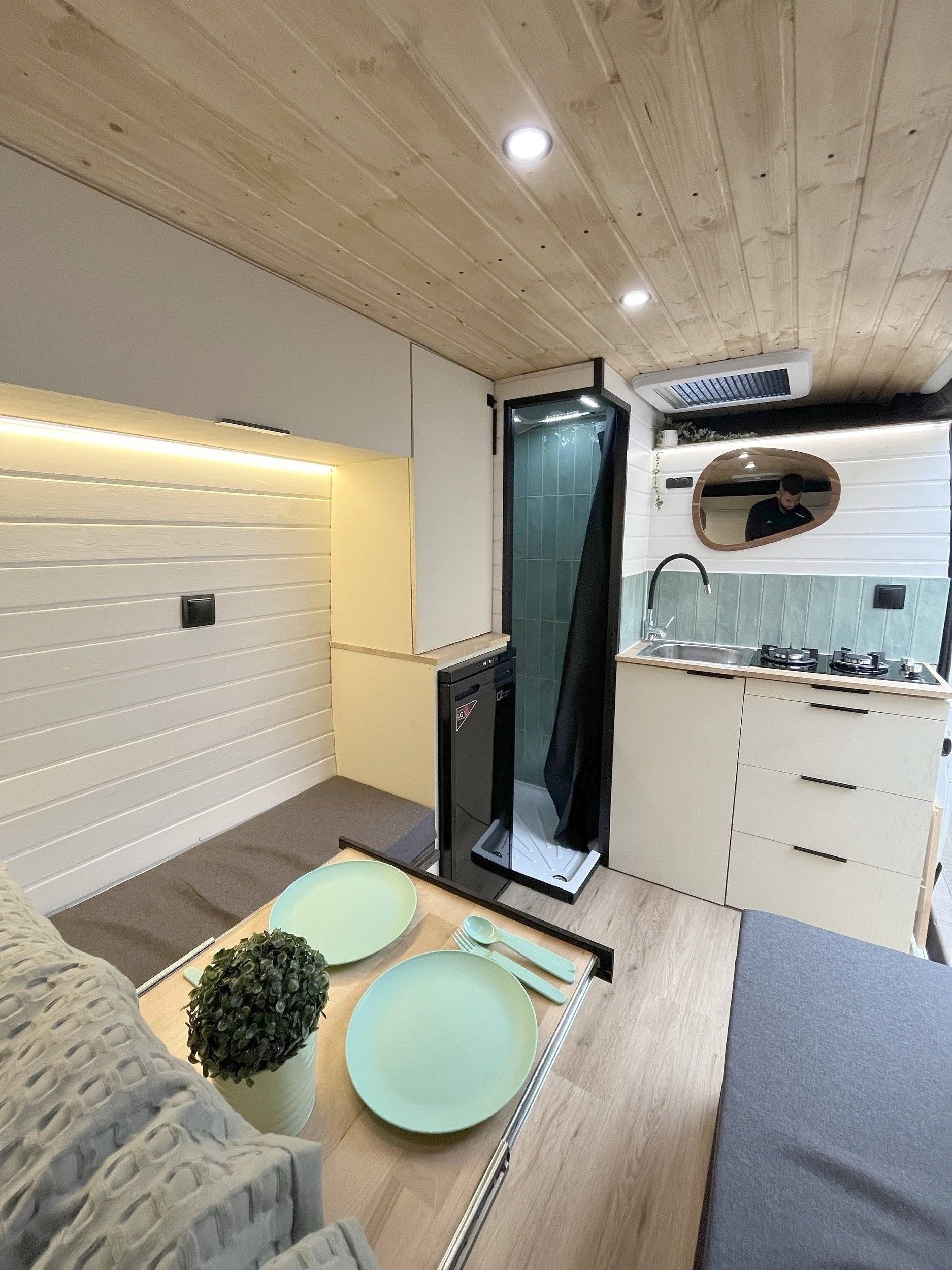 PEUGEOT Boxer 2,0 l 130 ch