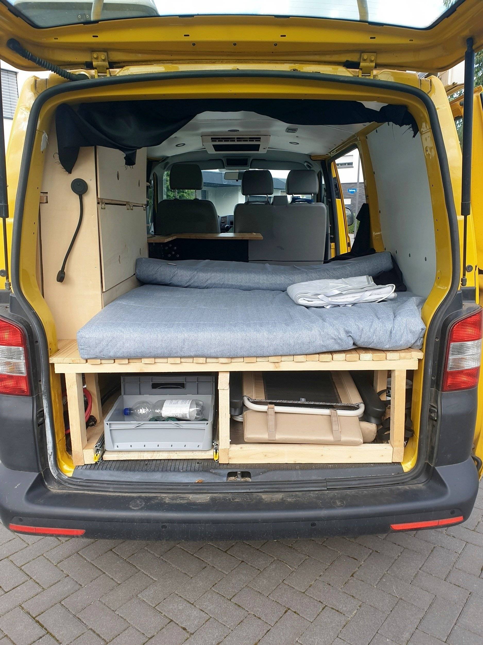 Volkswagen T5 2 l 84 ch