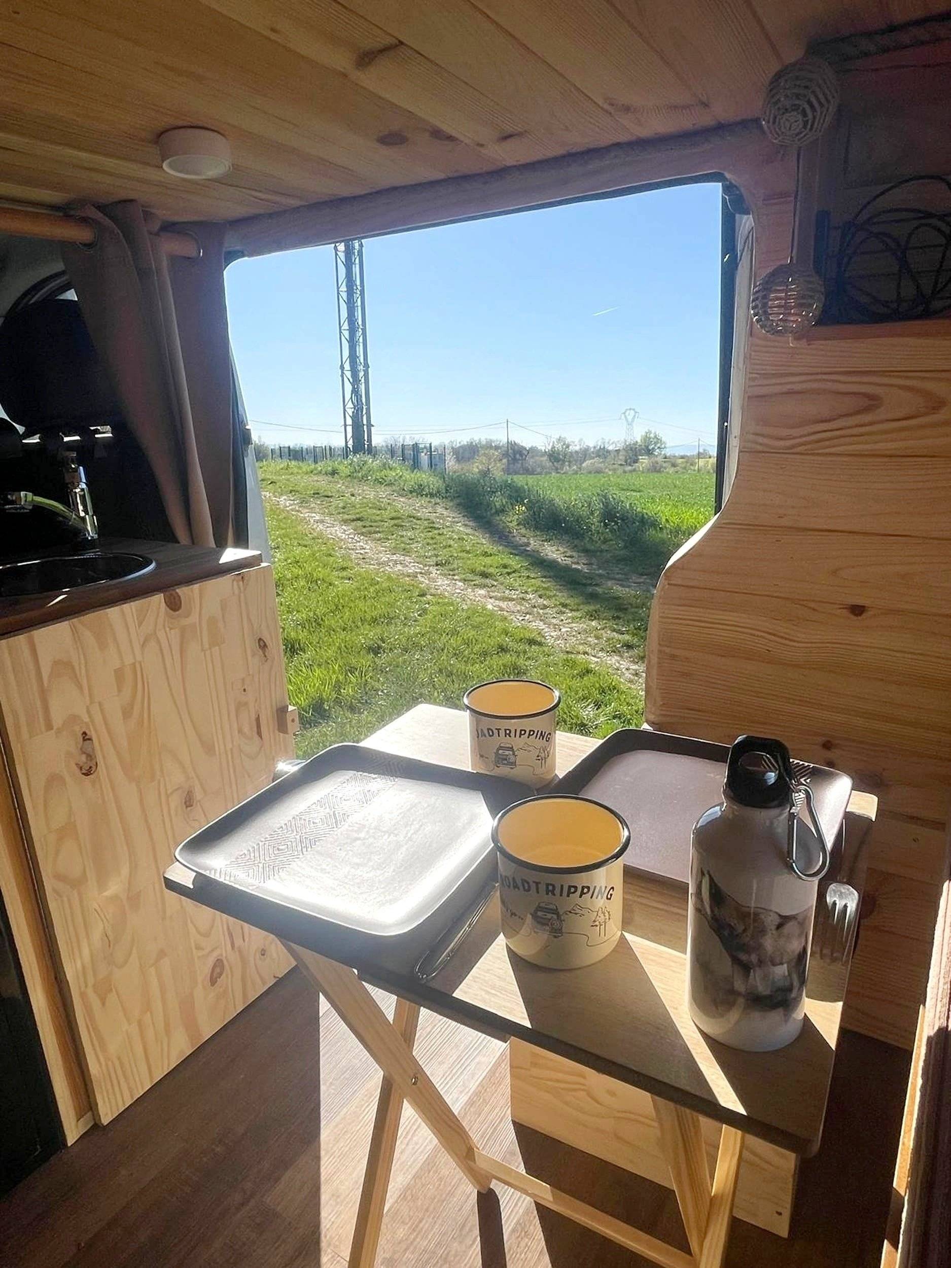 Menjador Renault Trafic 1,6 l 125 ch - Yescapa