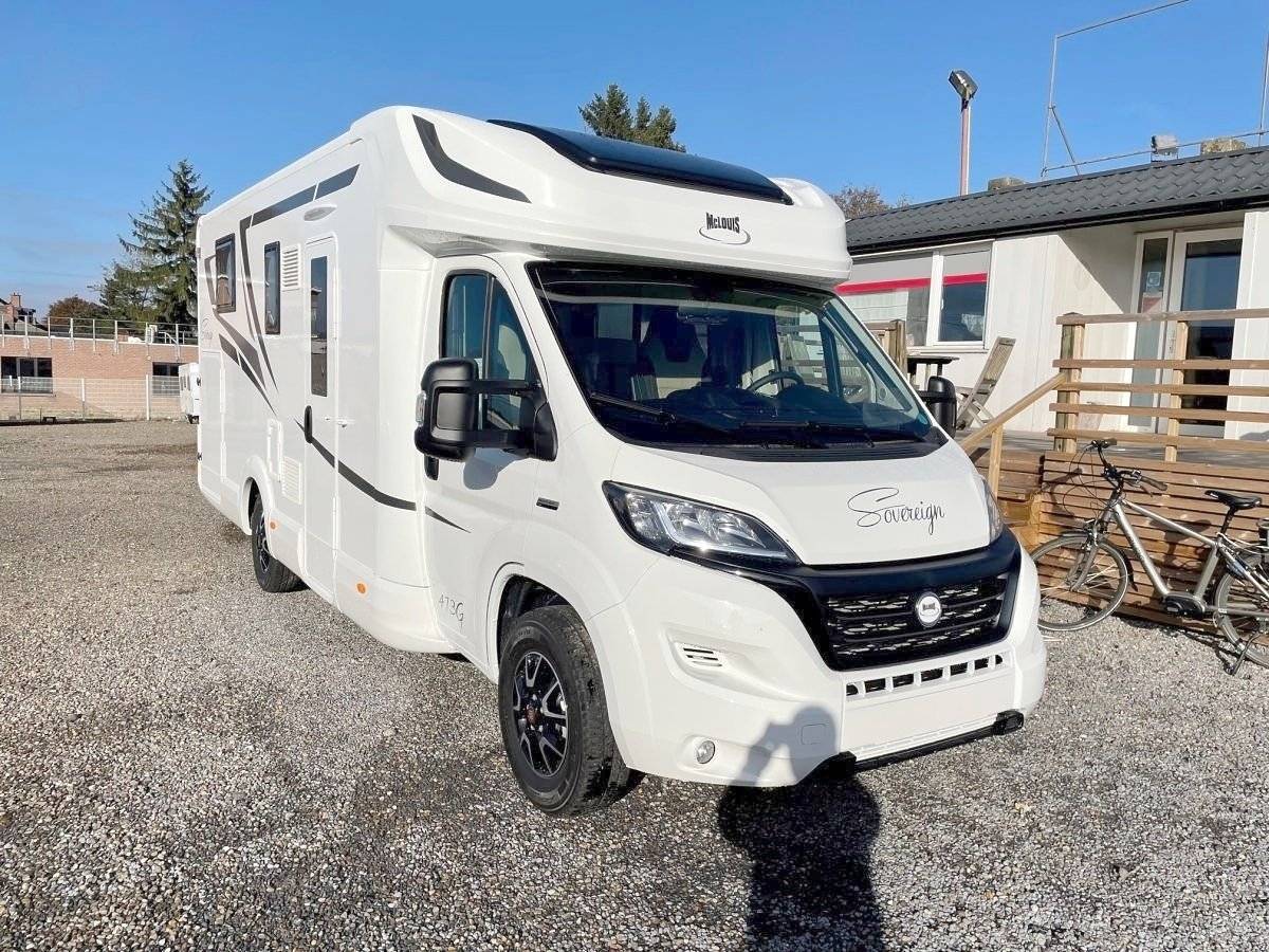 Lage Teilintegriertes Wohnmobil Charleroi Campingcar Profilé 63271 Yescapa