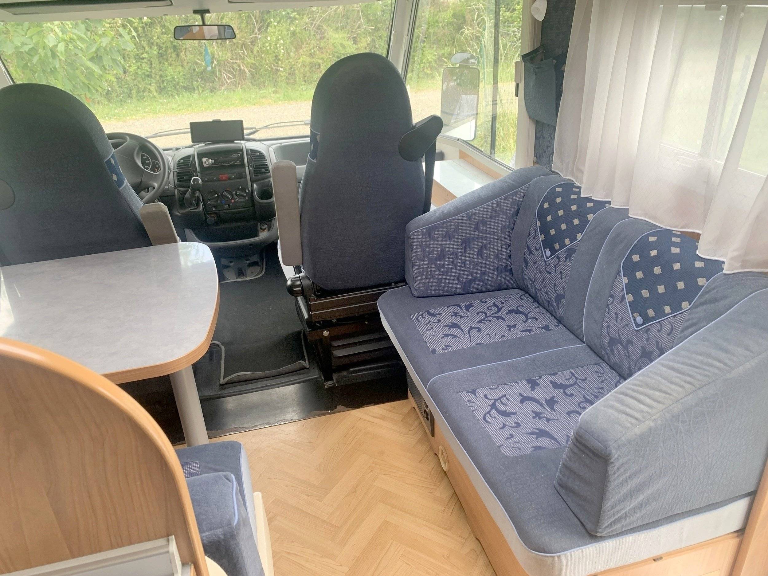 Bürstner Aviano I684