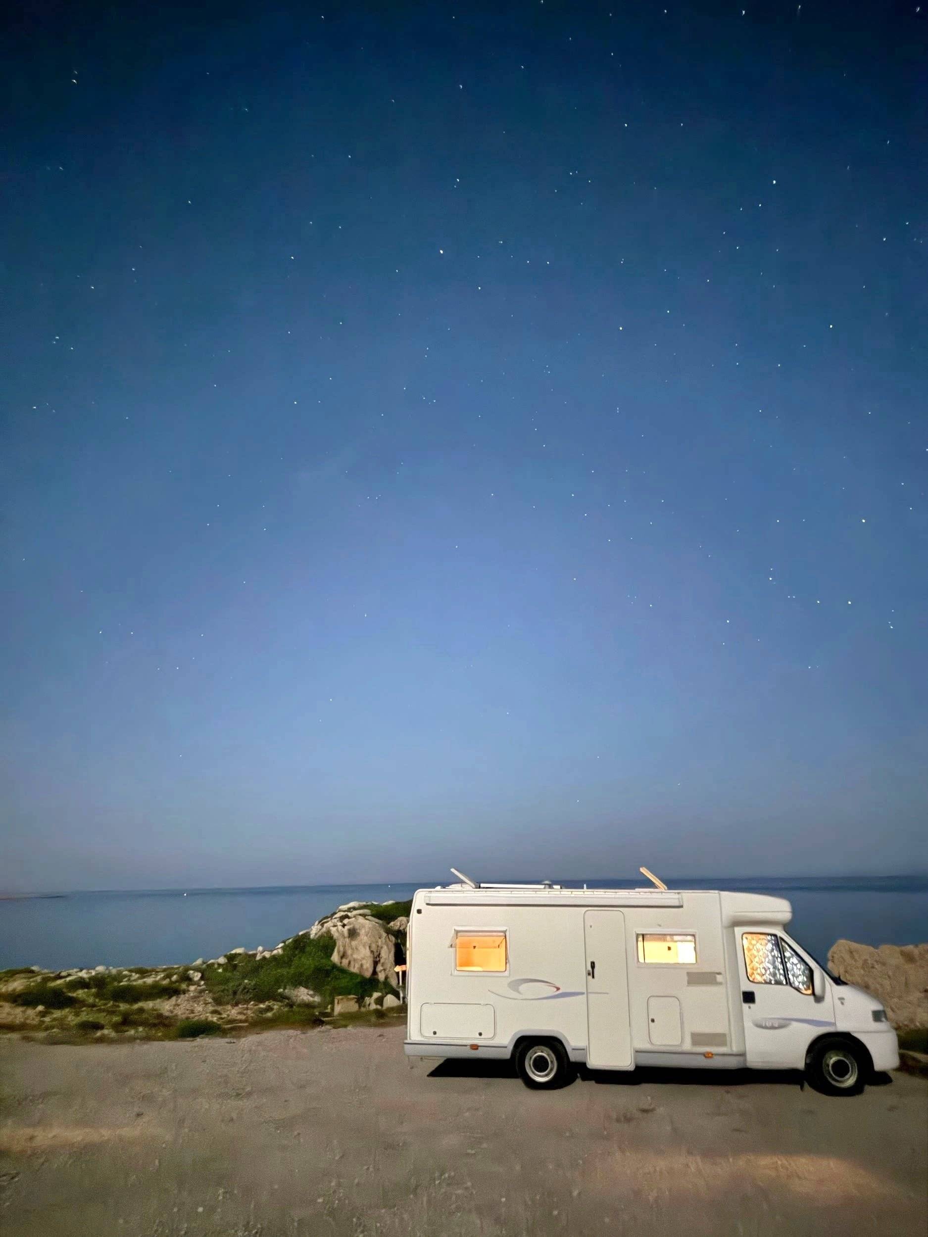 Vista de 3/4 Fiat DUCATO 1.9 TD - Yescapa