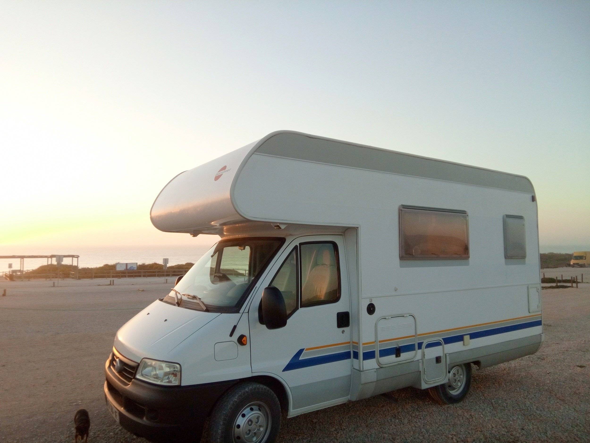 Front view from 3/4 Fiat Ducato 2,3 l JTD 130 ch. - Yescapa
