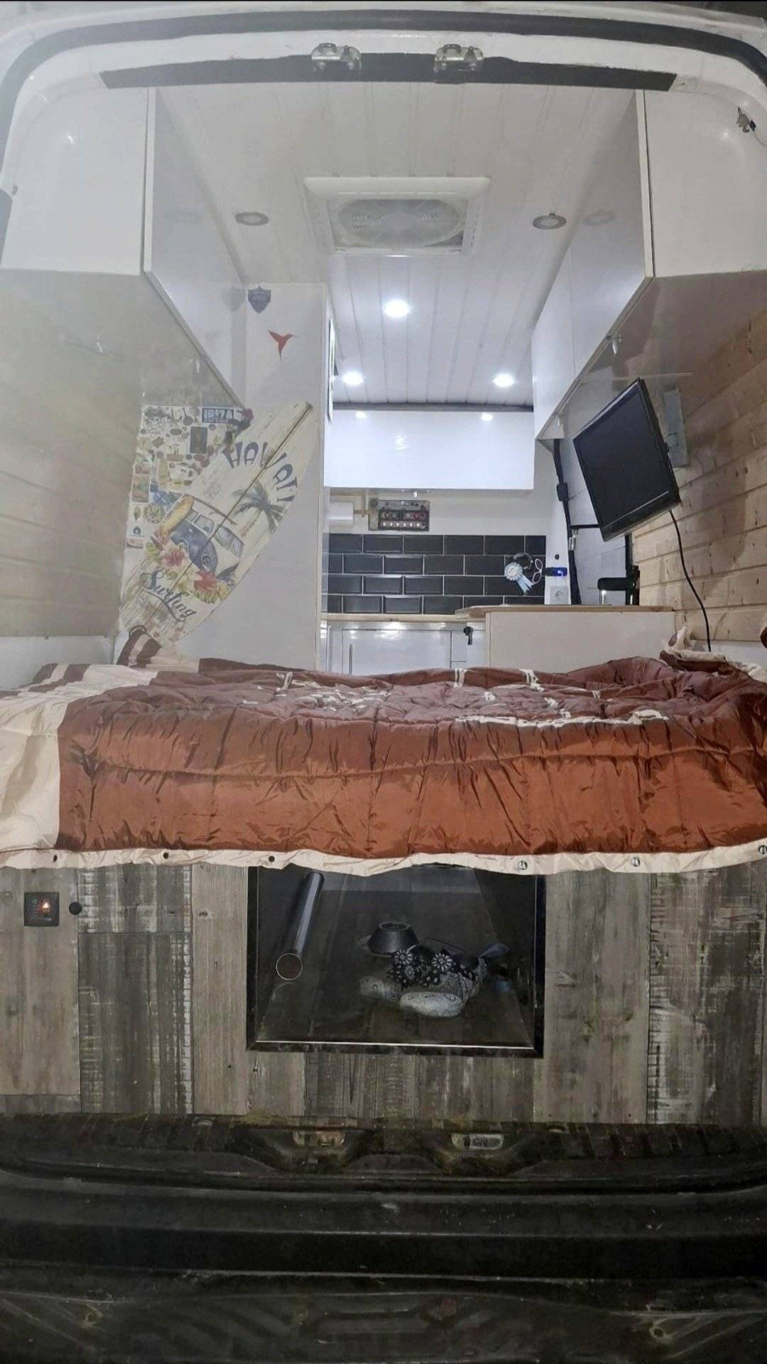 Couchages Volkswagen Crafter 2,5 l 109 ch - Yescapa