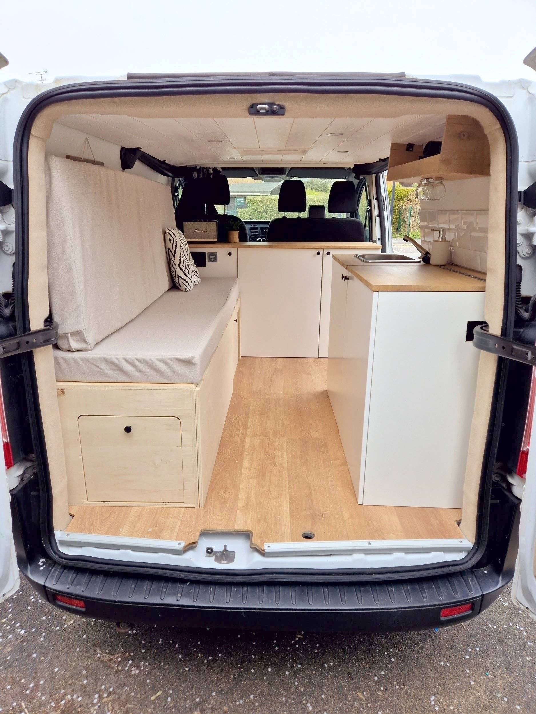 Ford Custom 2,0 l 130 ch