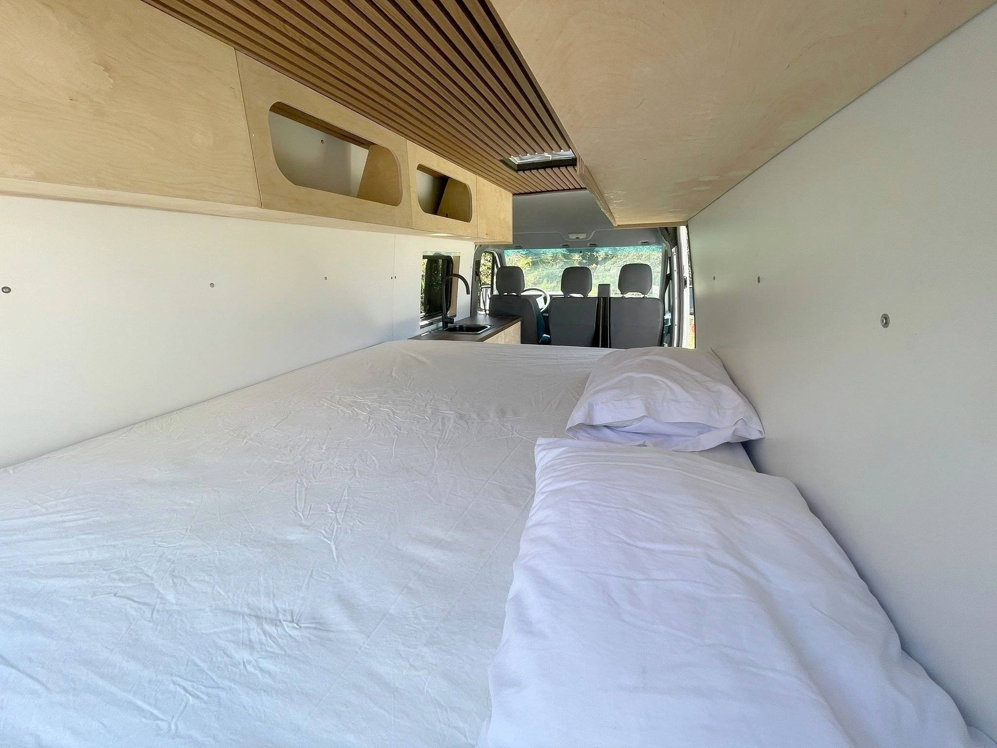 Plazas en cama Mercedes - Yescapa