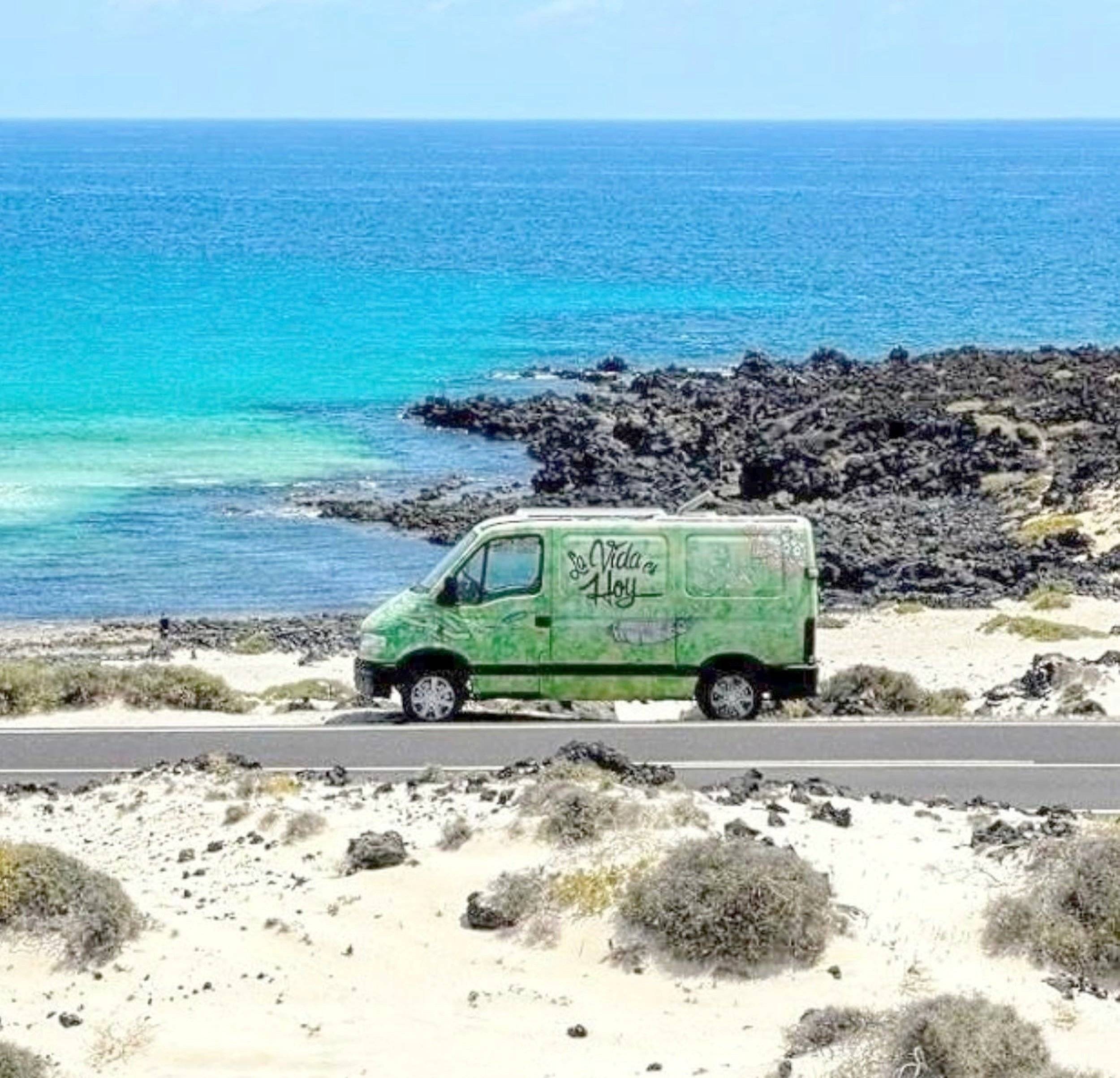 Vista del vehicle angle davanter Opel MOVANO - Yescapa