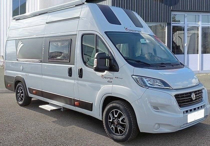 schräge Vorderansicht Fiat Fiat ducato - Yescapa